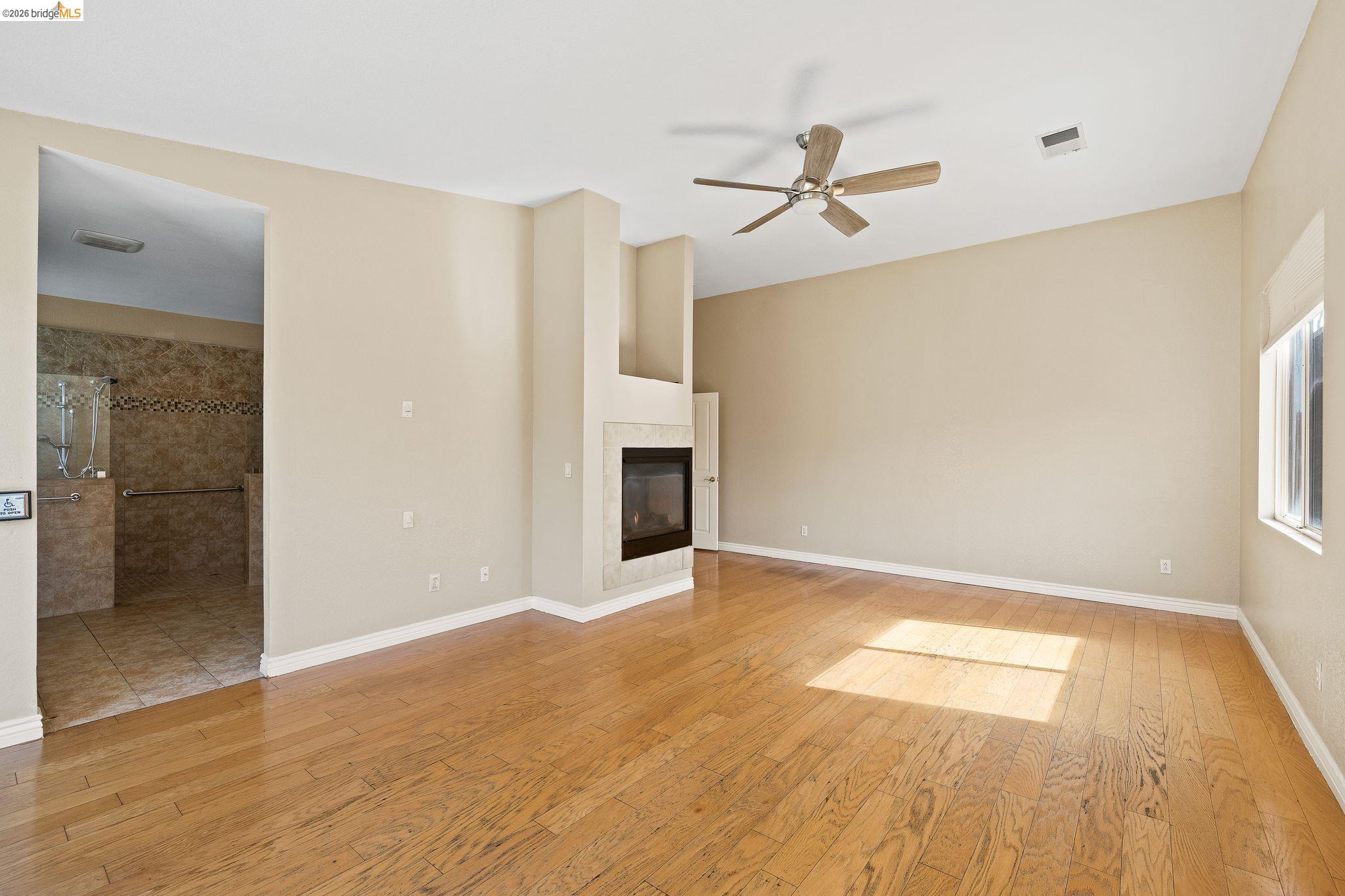 Detail Gallery Image 21 of 52 For 5019 Fernbank, Antioch,  CA 94513 - 5 Beds | 3/1 Baths