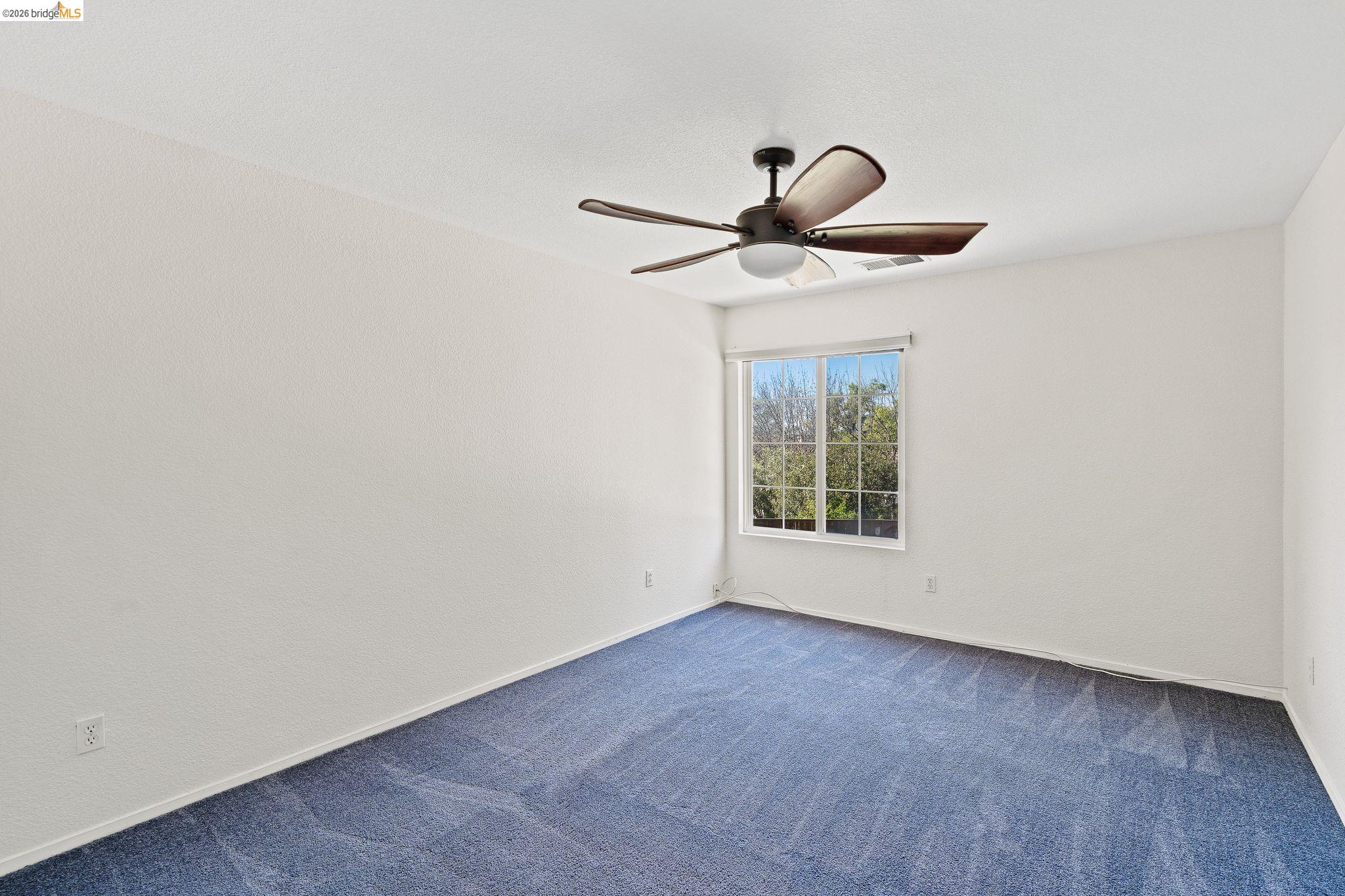 Detail Gallery Image 32 of 52 For 5019 Fernbank, Antioch,  CA 94513 - 5 Beds | 3/1 Baths