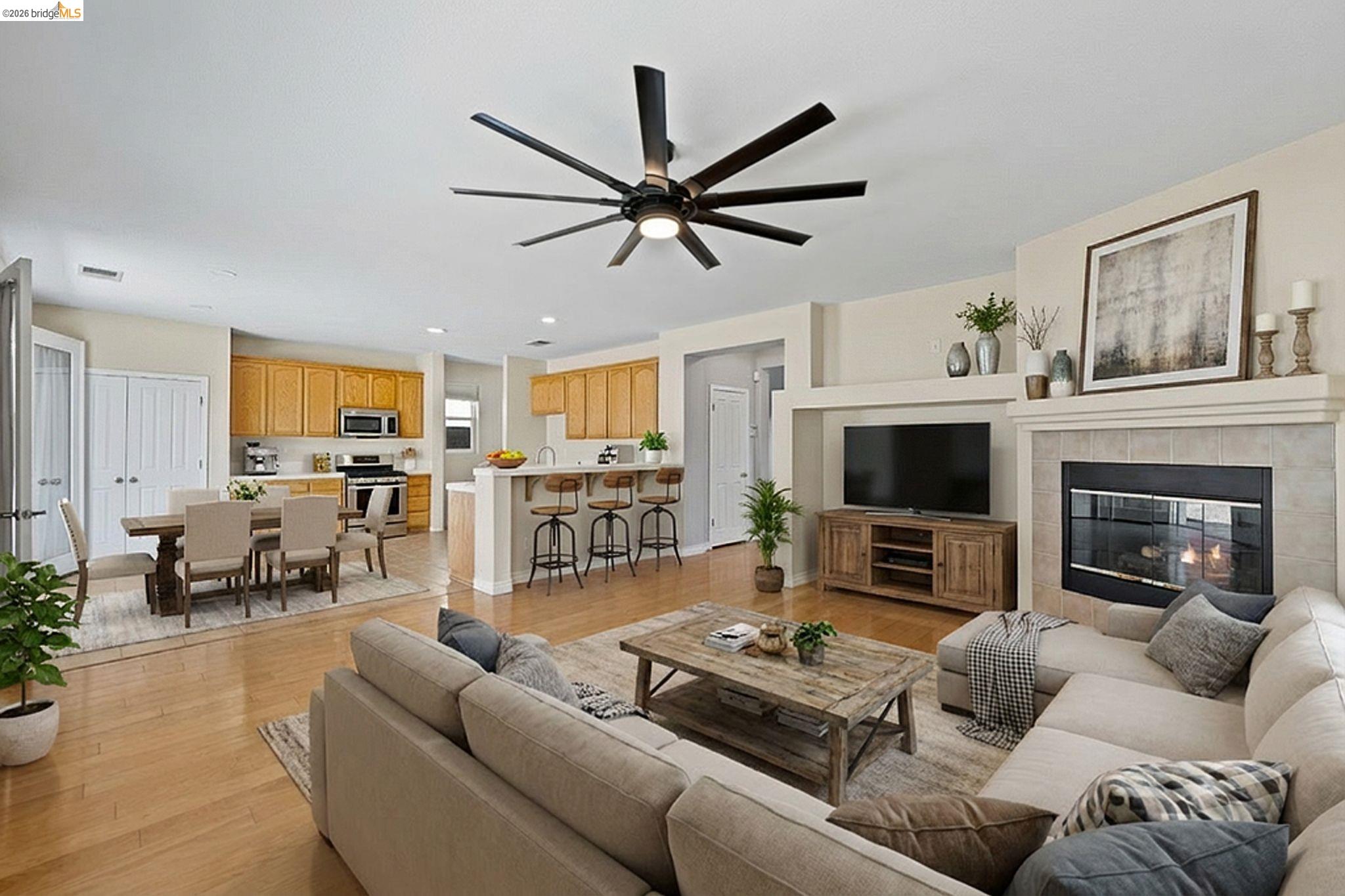 Detail Gallery Image 10 of 52 For 5019 Fernbank, Antioch,  CA 94513 - 5 Beds | 3/1 Baths