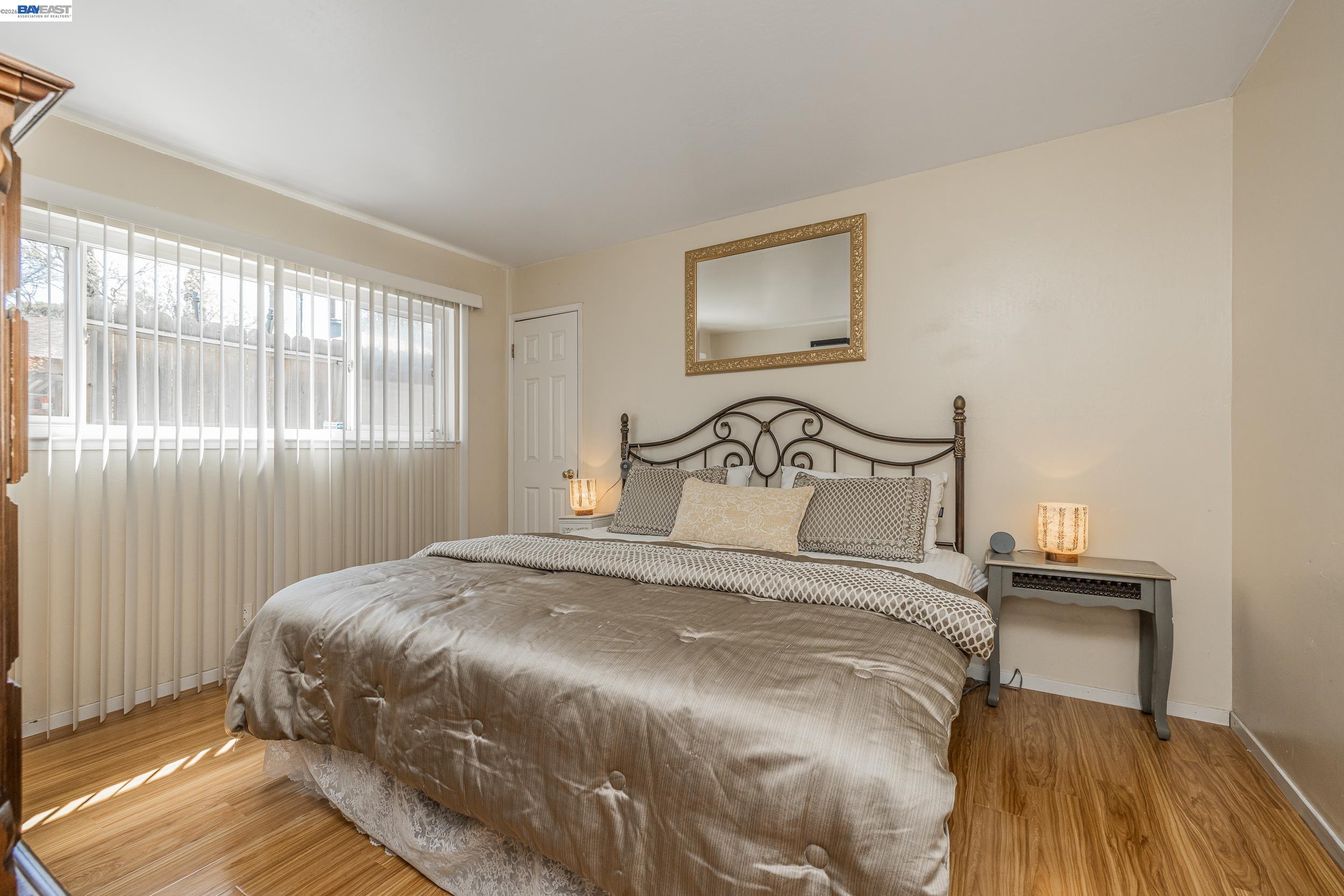 Detail Gallery Image 16 of 31 For 2279 Saint George Dr, Concord,  CA 94520 - 5 Beds | 2 Baths