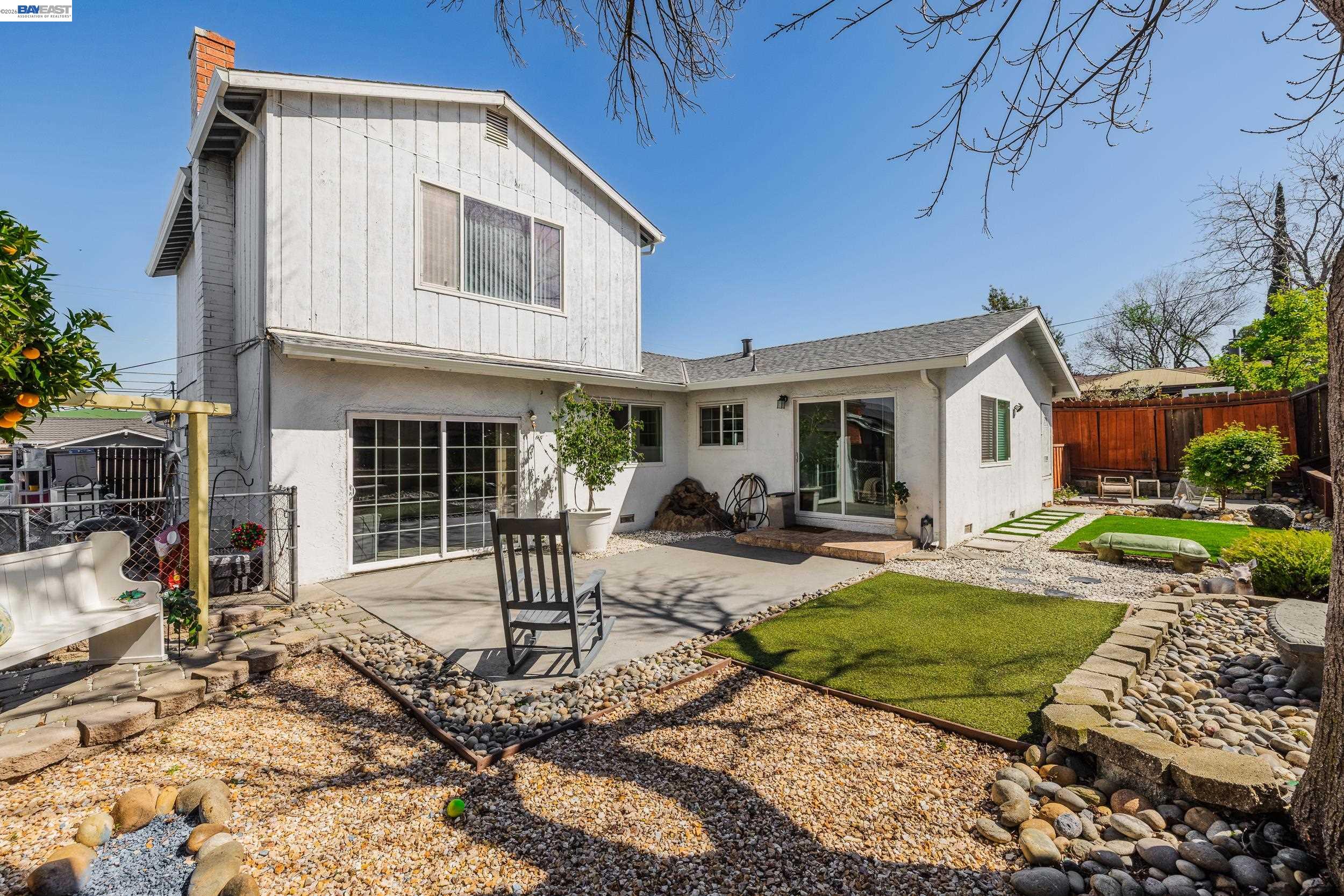 Detail Gallery Image 24 of 31 For 2279 Saint George Dr, Concord,  CA 94520 - 5 Beds | 2 Baths