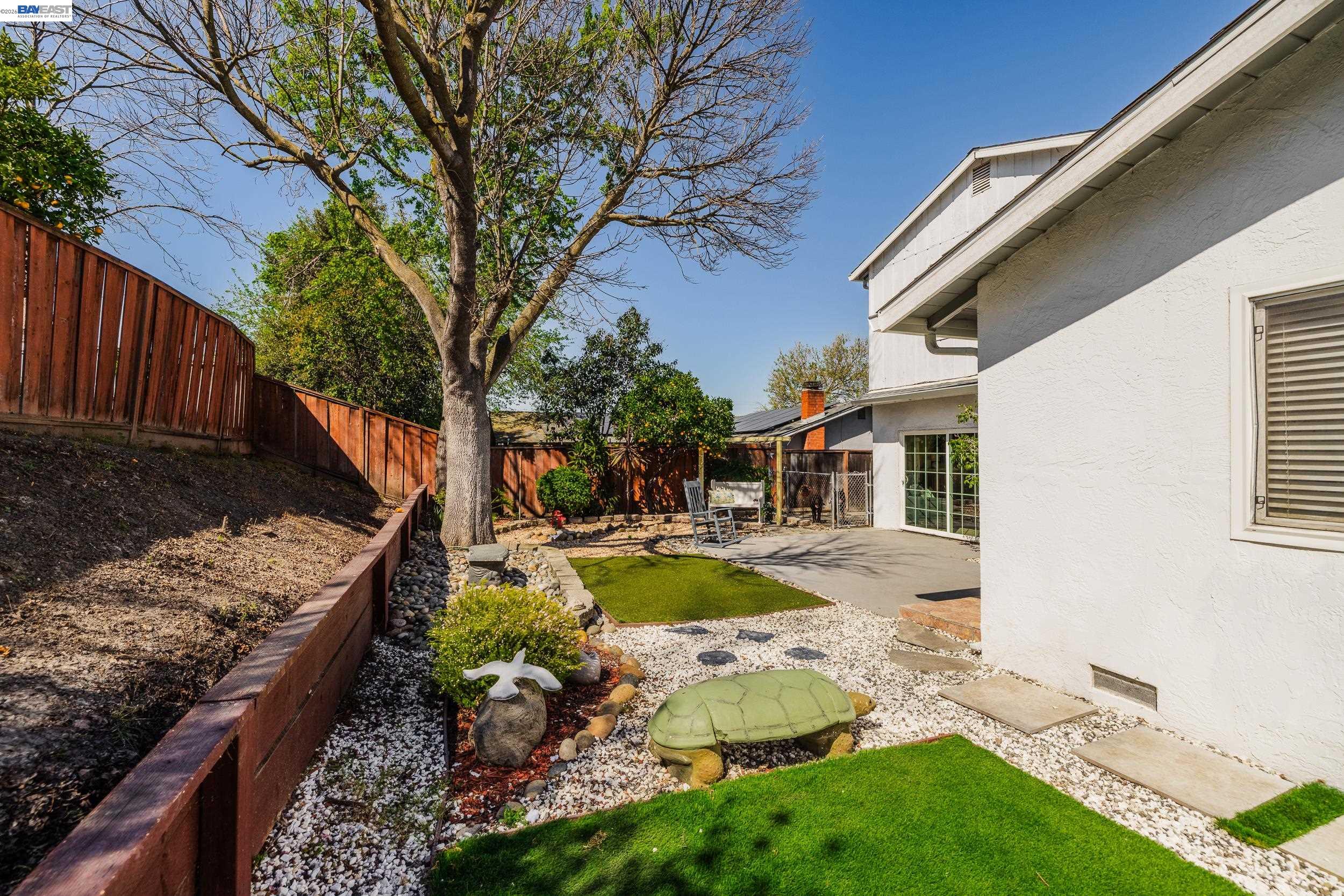 Detail Gallery Image 27 of 31 For 2279 Saint George Dr, Concord,  CA 94520 - 5 Beds | 2 Baths