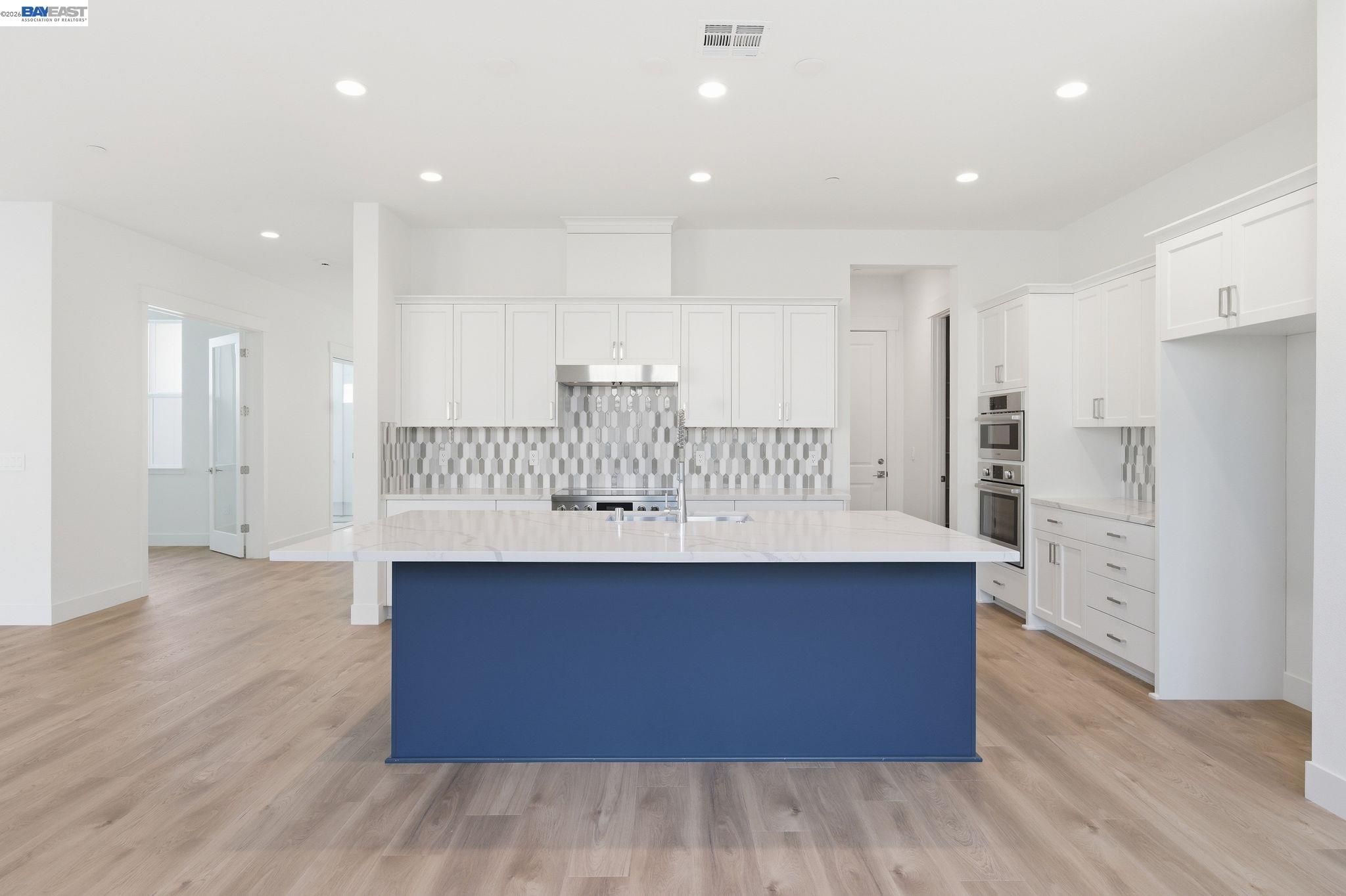 Detail Gallery Image 2 of 47 For 1935 Ingalls Way, Dublin,  CA 94568 - 4 Beds | 5/1 Baths