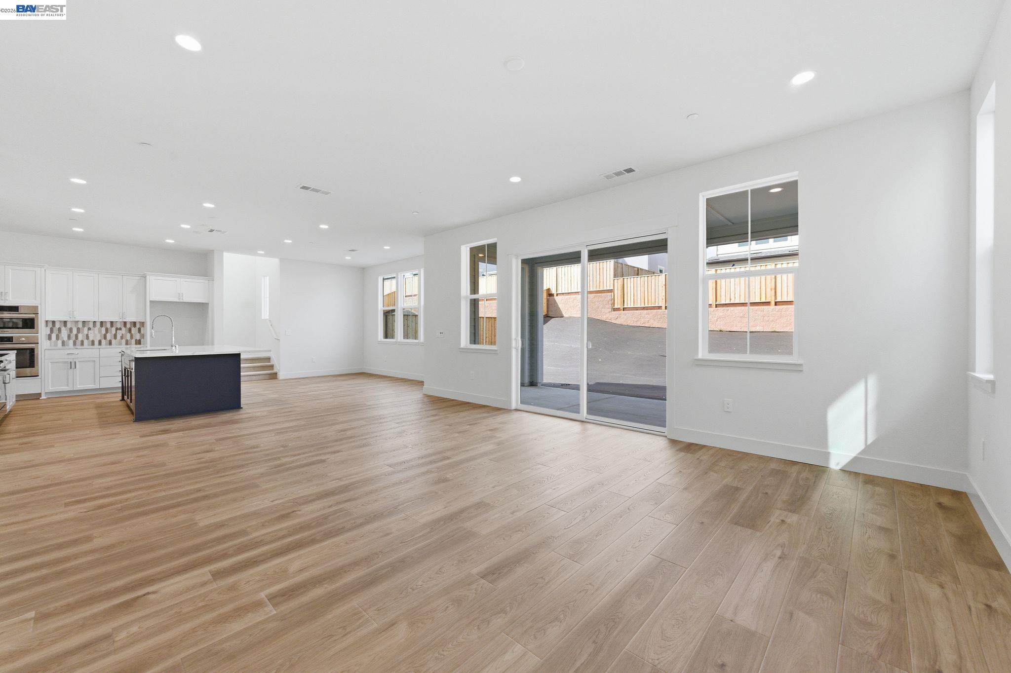 Detail Gallery Image 18 of 47 For 1935 Ingalls Way, Dublin,  CA 94568 - 4 Beds | 5/1 Baths