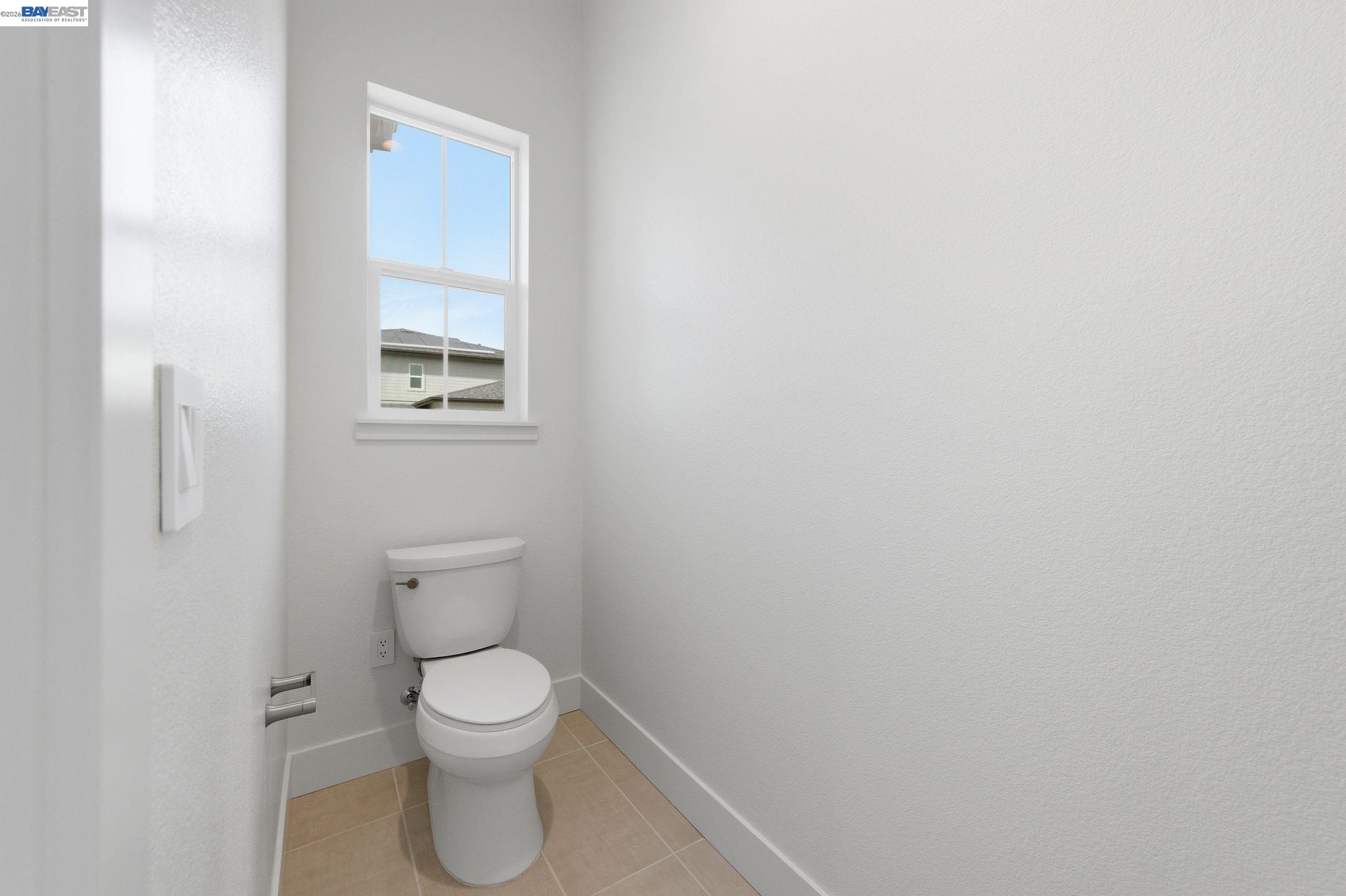 Detail Gallery Image 40 of 47 For 1935 Ingalls Way, Dublin,  CA 94568 - 4 Beds | 5/1 Baths