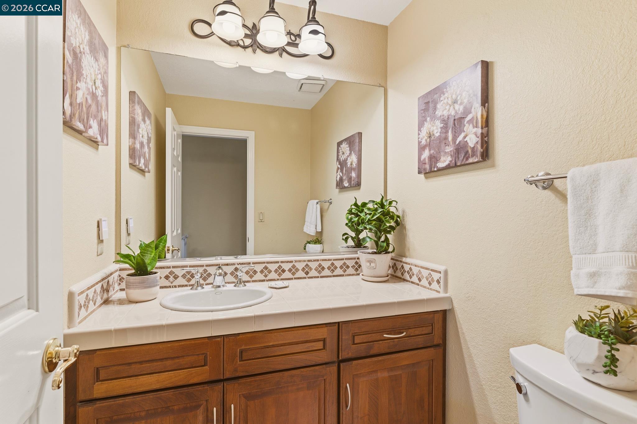 Detail Gallery Image 34 of 57 For 5017 Athens Dr, San Ramon,  CA 94582 - 5 Beds | 2/1 Baths