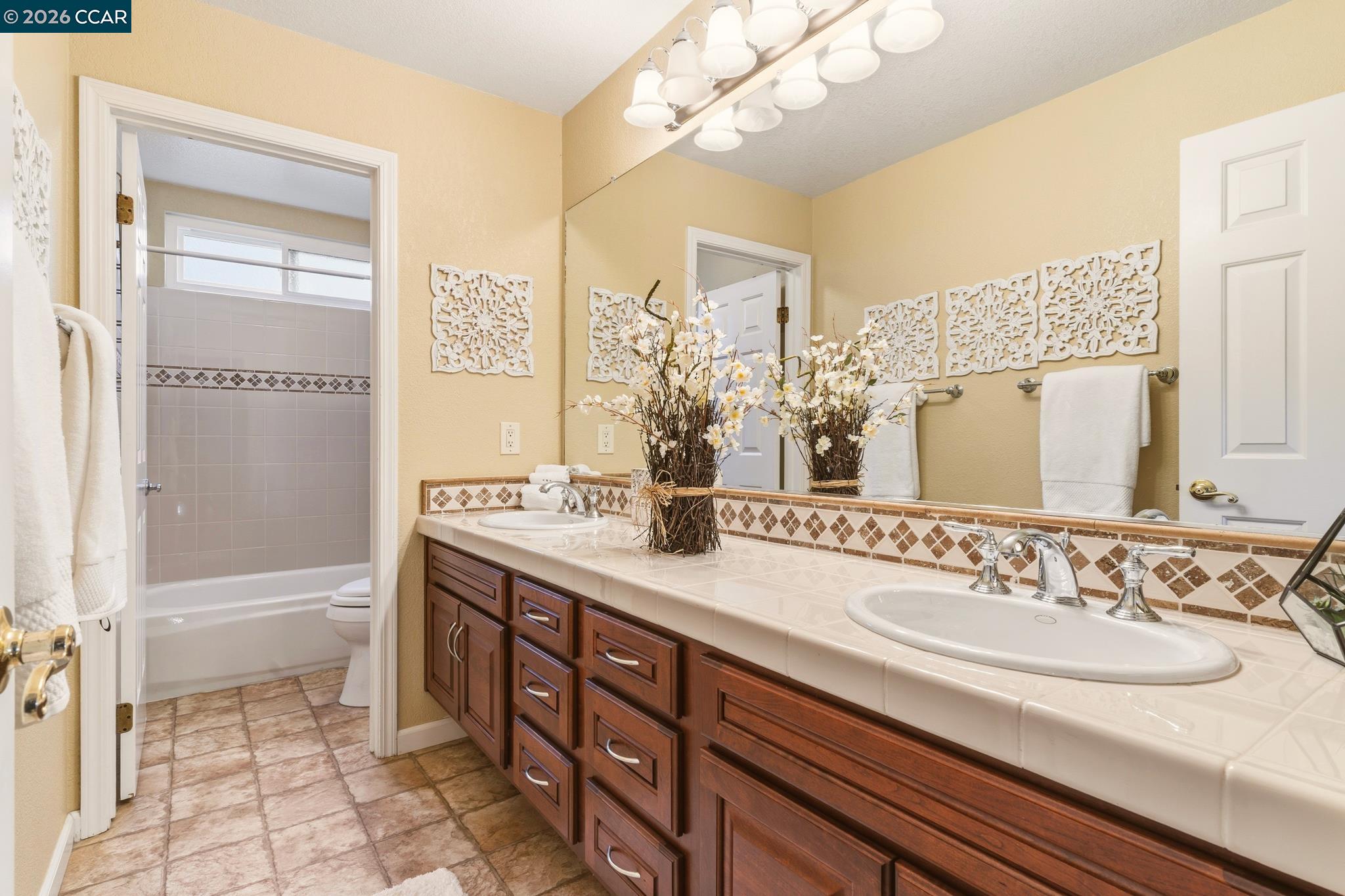 Detail Gallery Image 44 of 57 For 5017 Athens Dr, San Ramon,  CA 94582 - 5 Beds | 2/1 Baths