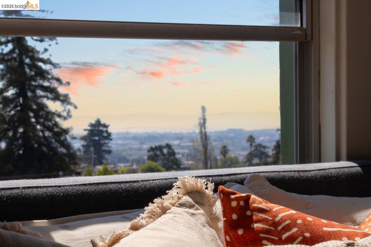 Detail Gallery Image 28 of 53 For 3118 Monticello Ave, Oakland,  CA 94619 - 3 Beds | 2 Baths