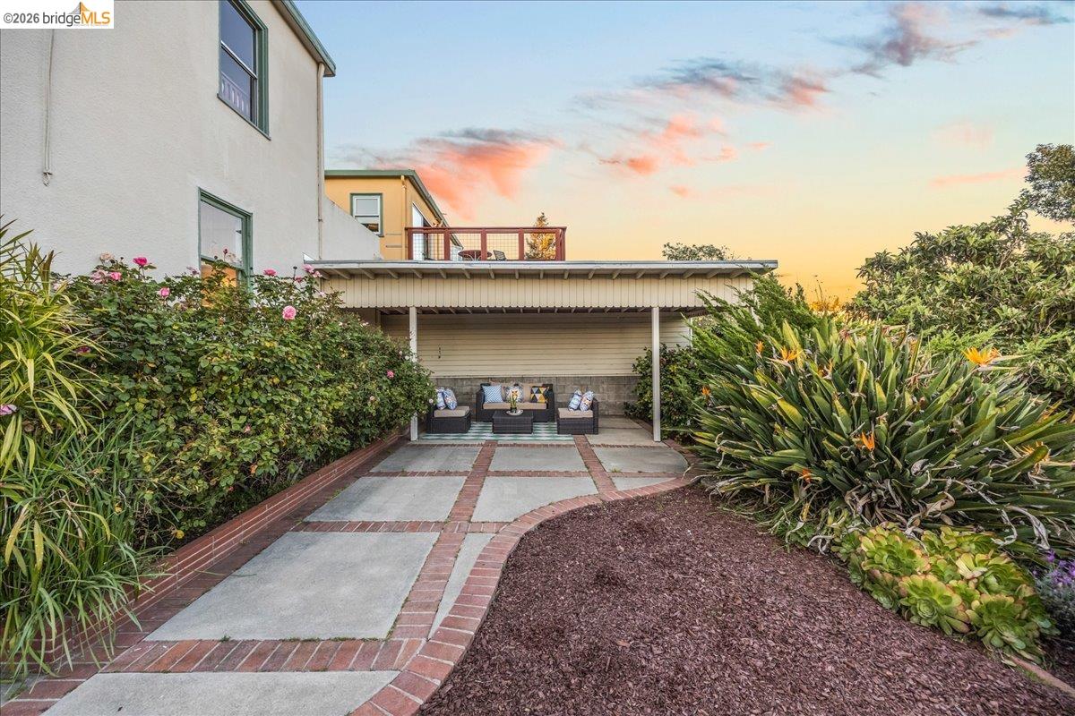 Detail Gallery Image 39 of 53 For 3118 Monticello Ave, Oakland,  CA 94619 - 3 Beds | 2 Baths