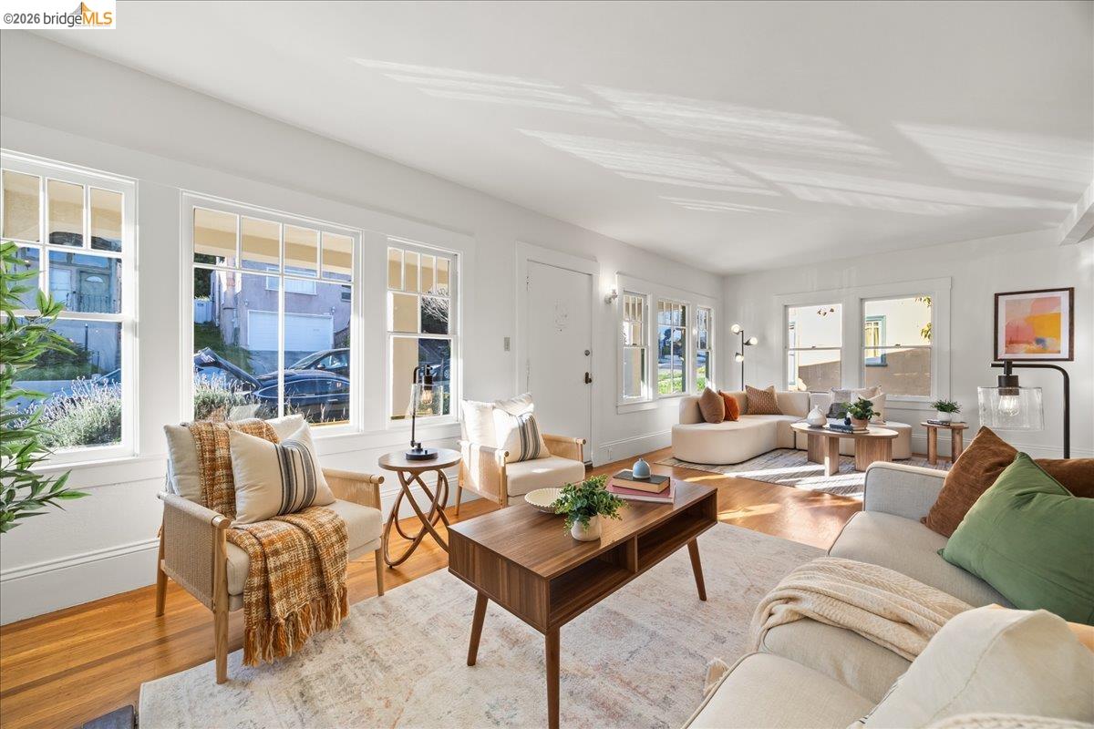 Detail Gallery Image 5 of 53 For 3118 Monticello Ave, Oakland,  CA 94619 - 3 Beds | 2 Baths