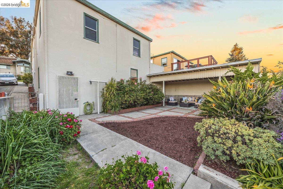 Detail Gallery Image 40 of 53 For 3118 Monticello Ave, Oakland,  CA 94619 - 3 Beds | 2 Baths