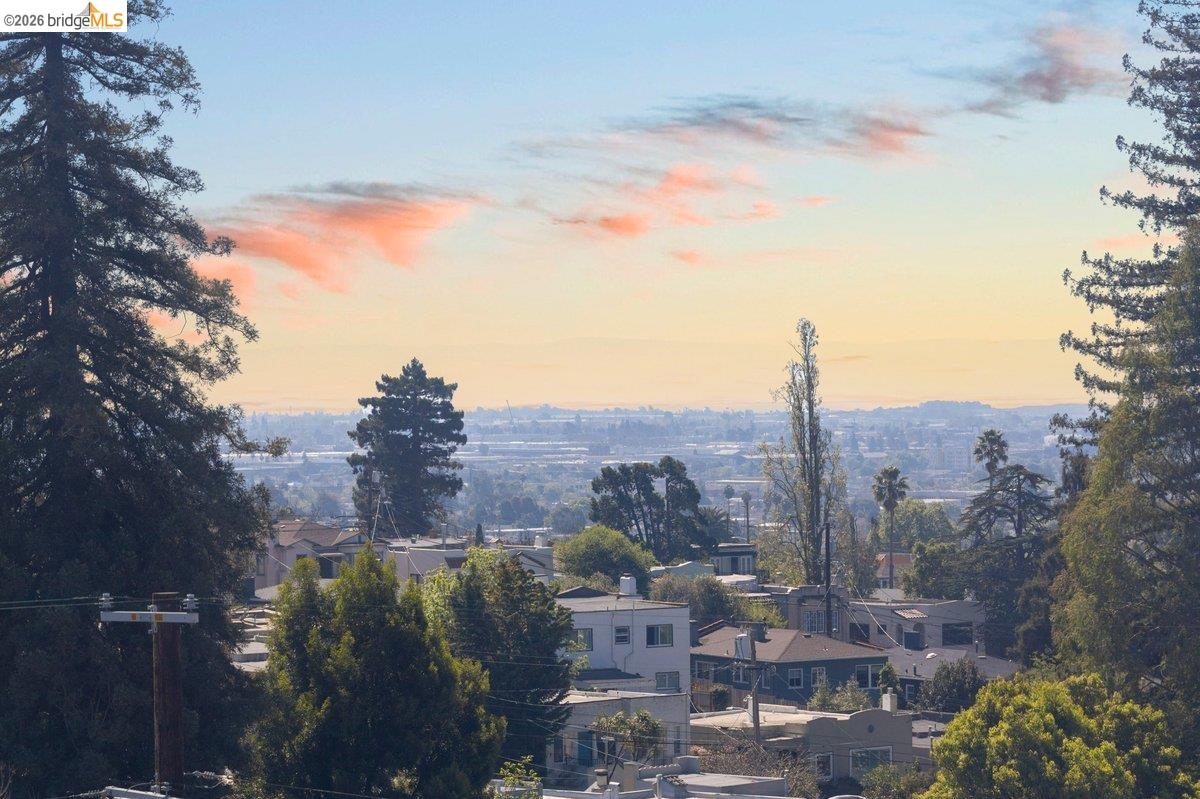 Detail Gallery Image 44 of 53 For 3118 Monticello Ave, Oakland,  CA 94619 - 3 Beds | 2 Baths