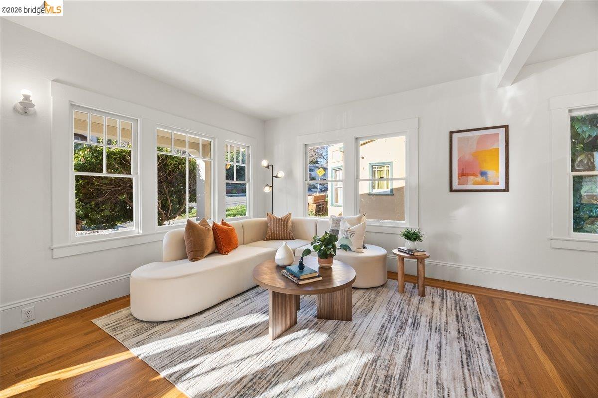 Detail Gallery Image 8 of 53 For 3118 Monticello Ave, Oakland,  CA 94619 - 3 Beds | 2 Baths