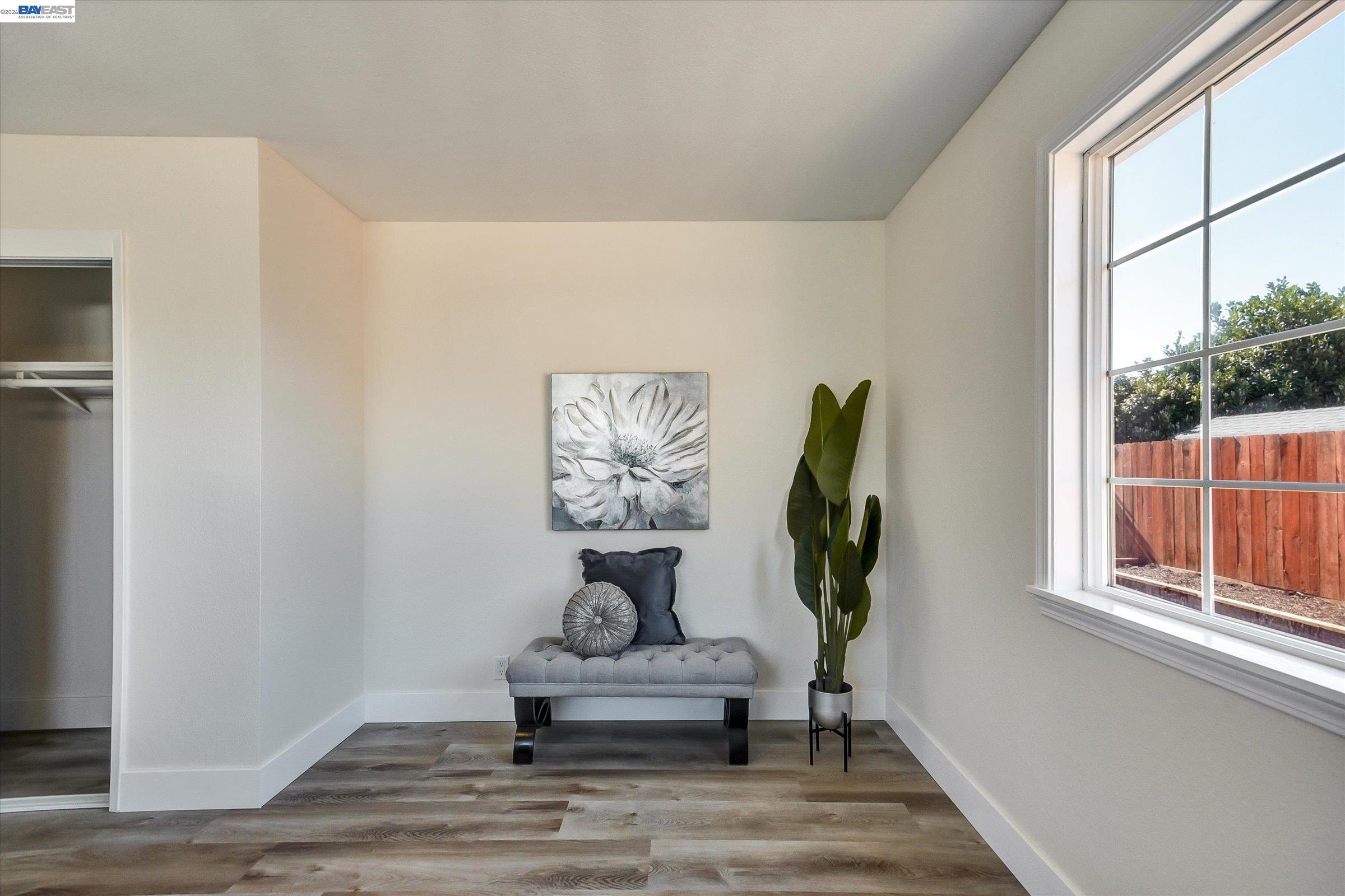 Detail Gallery Image 15 of 38 For 147 Wisteria Dr, East Palo Alto,  CA 94303 - 3 Beds | 1 Baths