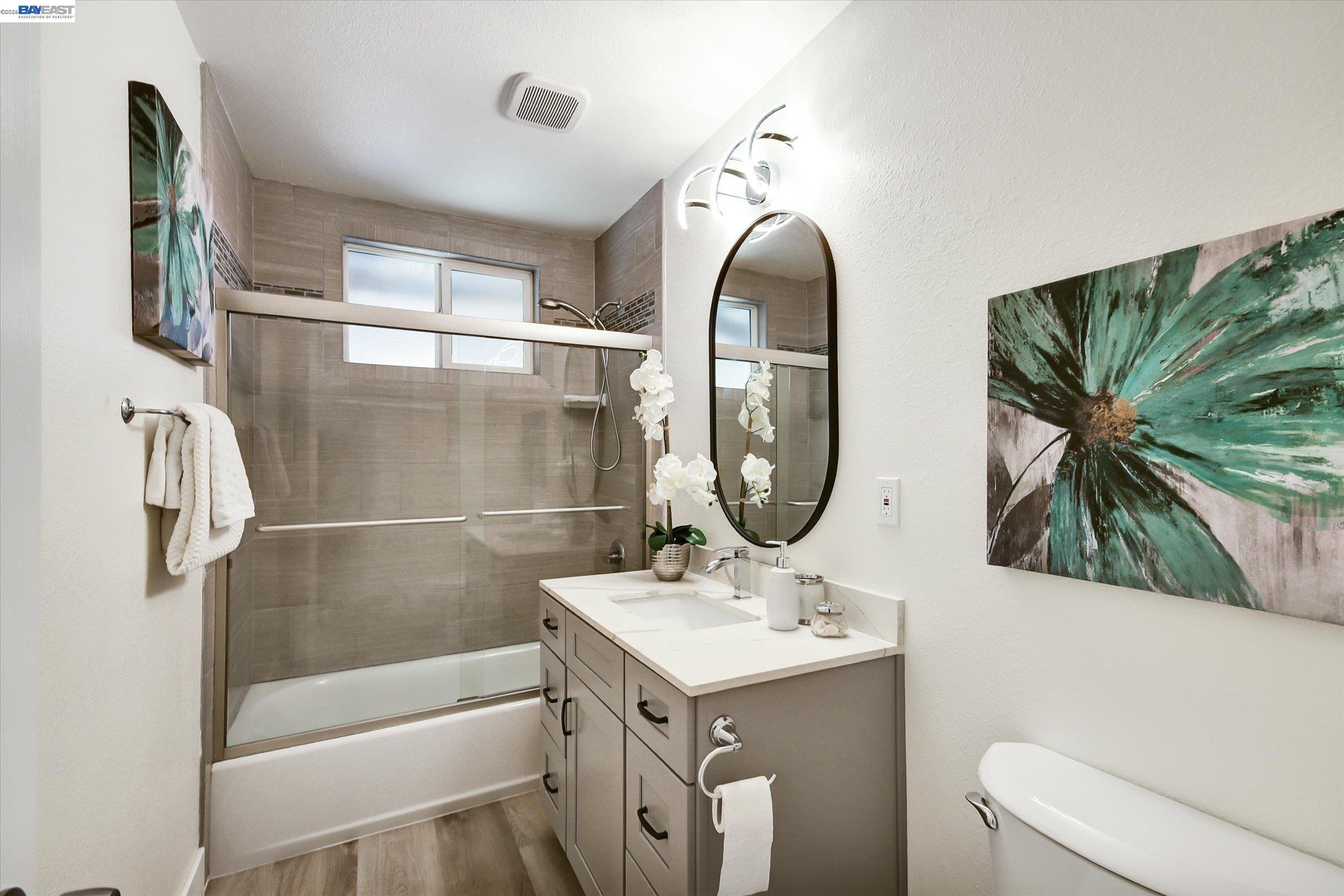 Detail Gallery Image 17 of 38 For 147 Wisteria Dr, East Palo Alto,  CA 94303 - 3 Beds | 1 Baths