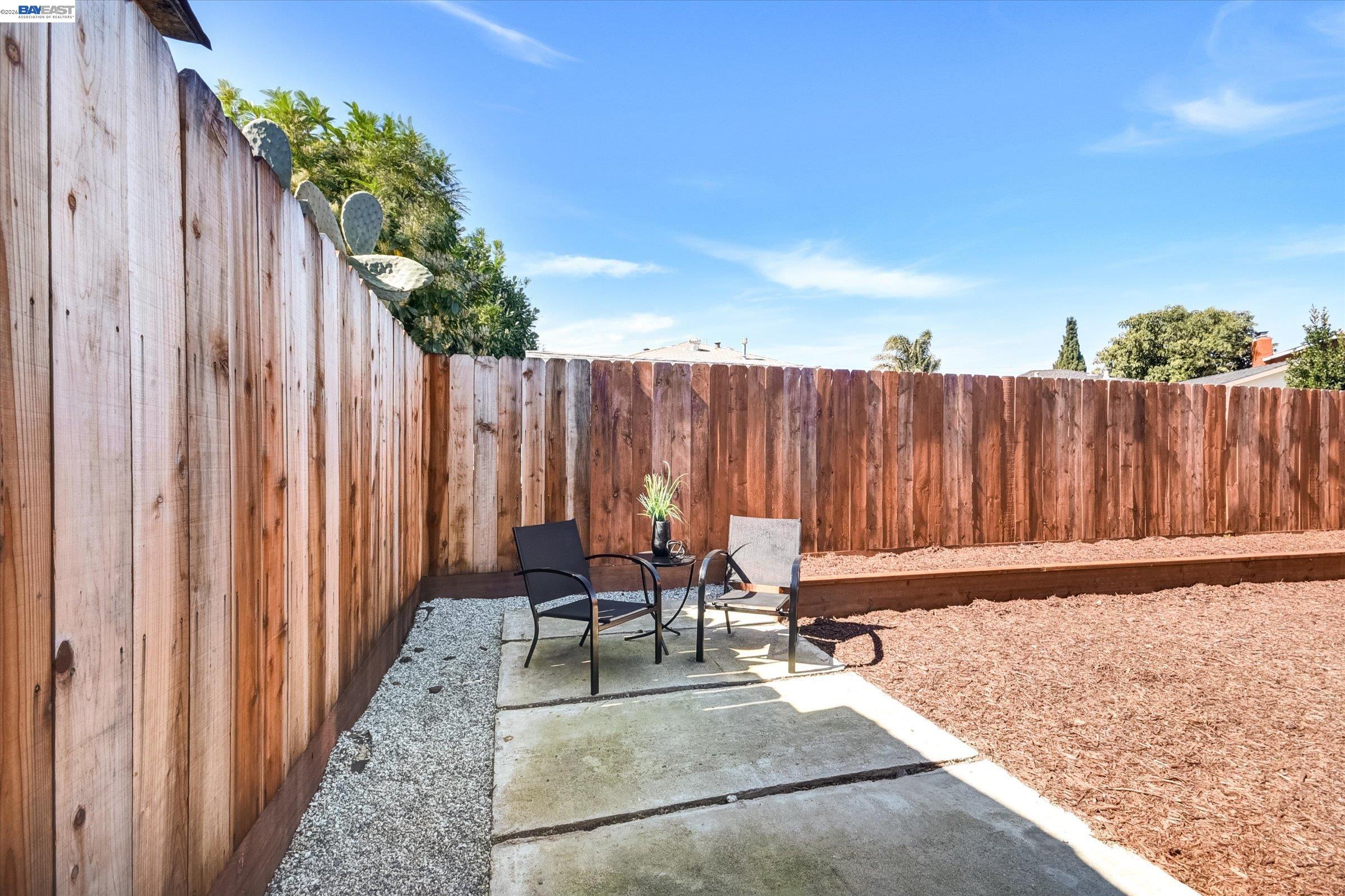 Detail Gallery Image 26 of 38 For 147 Wisteria Dr, East Palo Alto,  CA 94303 - 3 Beds | 1 Baths