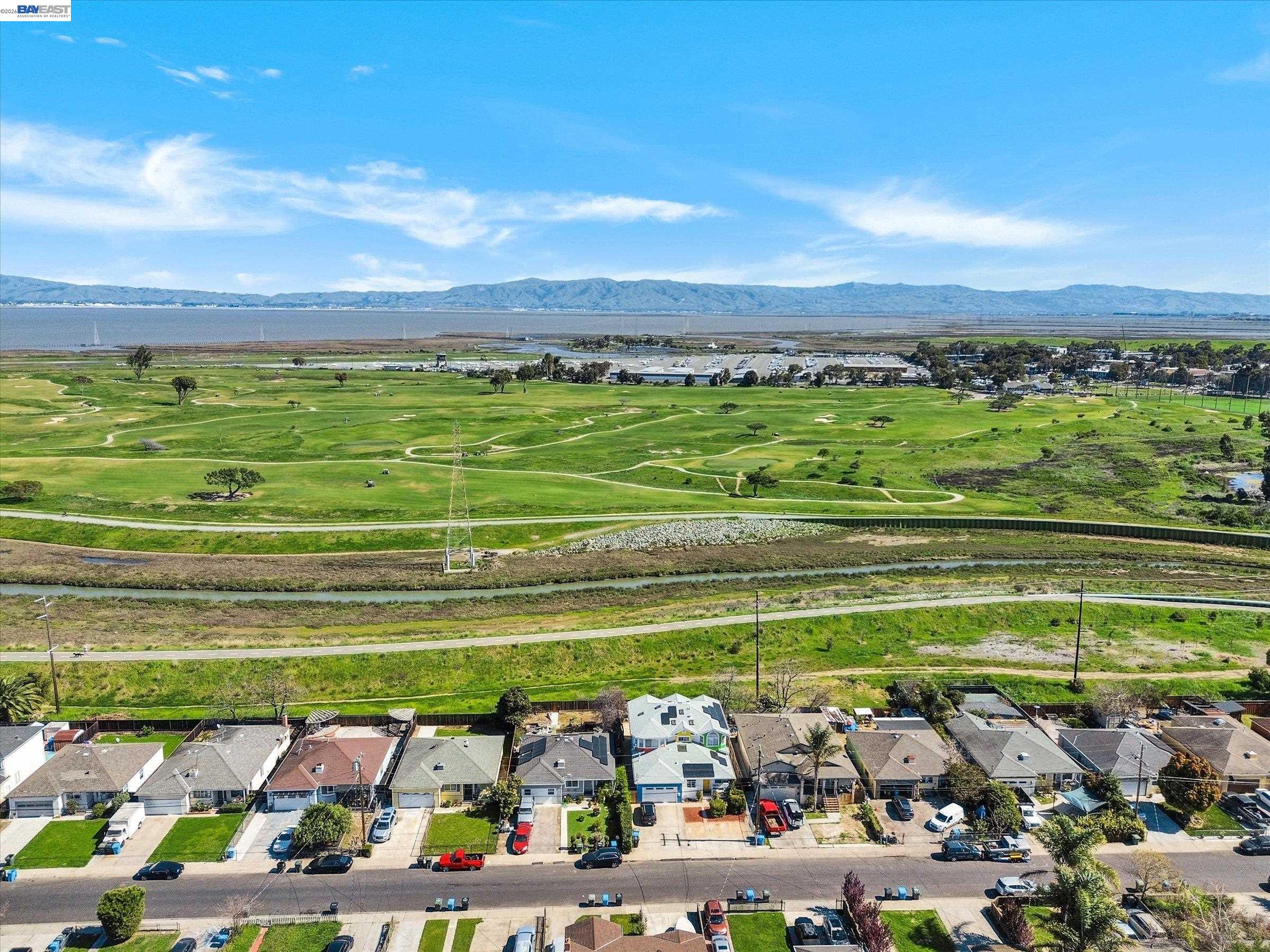 Detail Gallery Image 37 of 38 For 147 Wisteria Dr, East Palo Alto,  CA 94303 - 3 Beds | 1 Baths