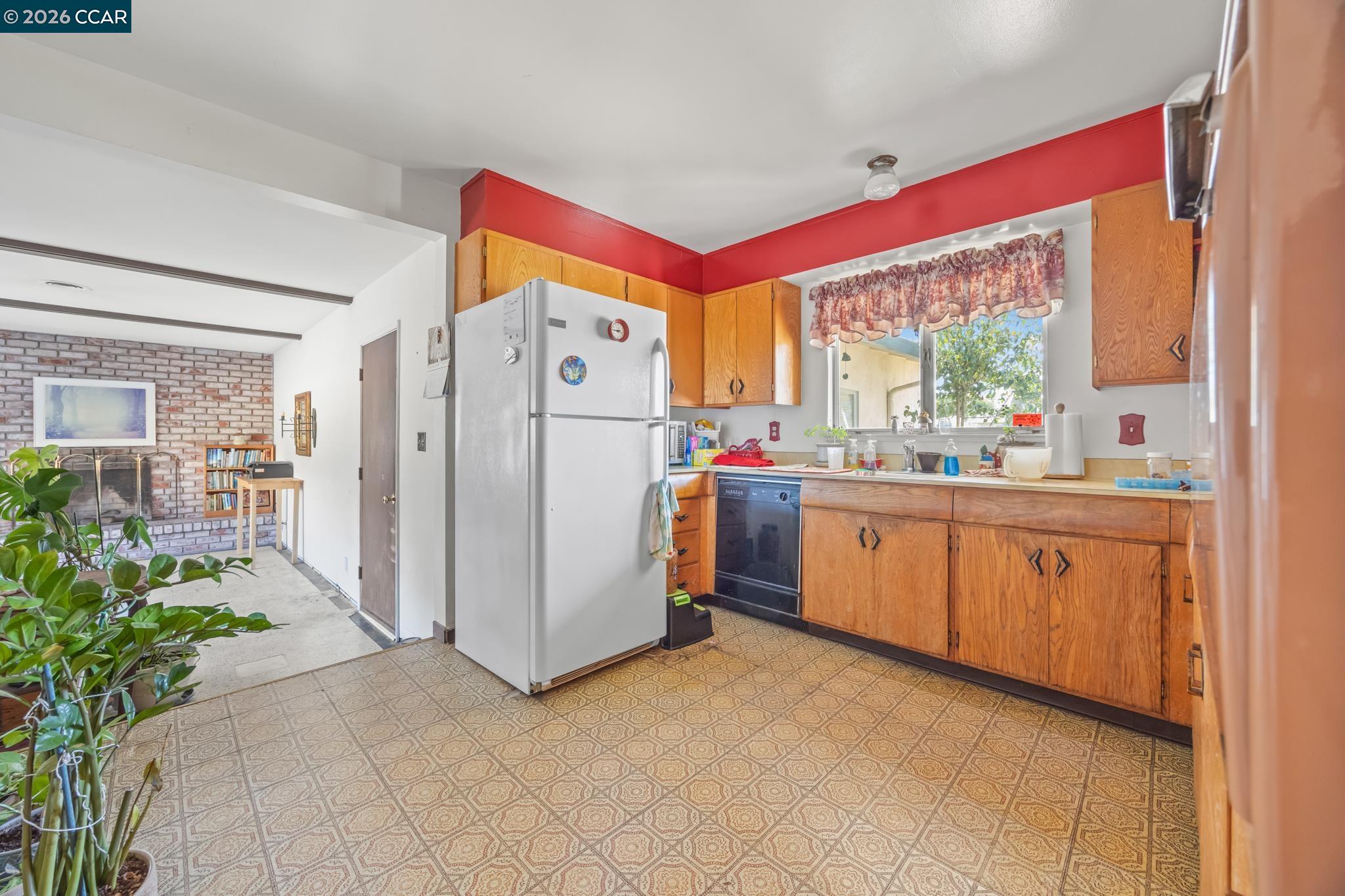 Detail Gallery Image 11 of 27 For 41868 Gifford Street, Fremont,  CA 94538 - 3 Beds | 2 Baths