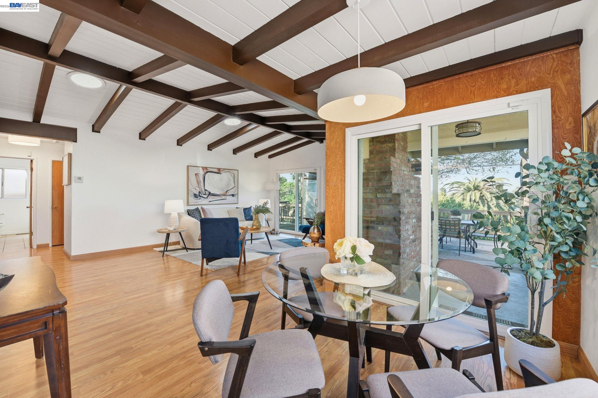 Detail Gallery Image 13 of 38 For 24889 Bland St, Hayward,  CA 94541 - 2 Beds | 1/1 Baths