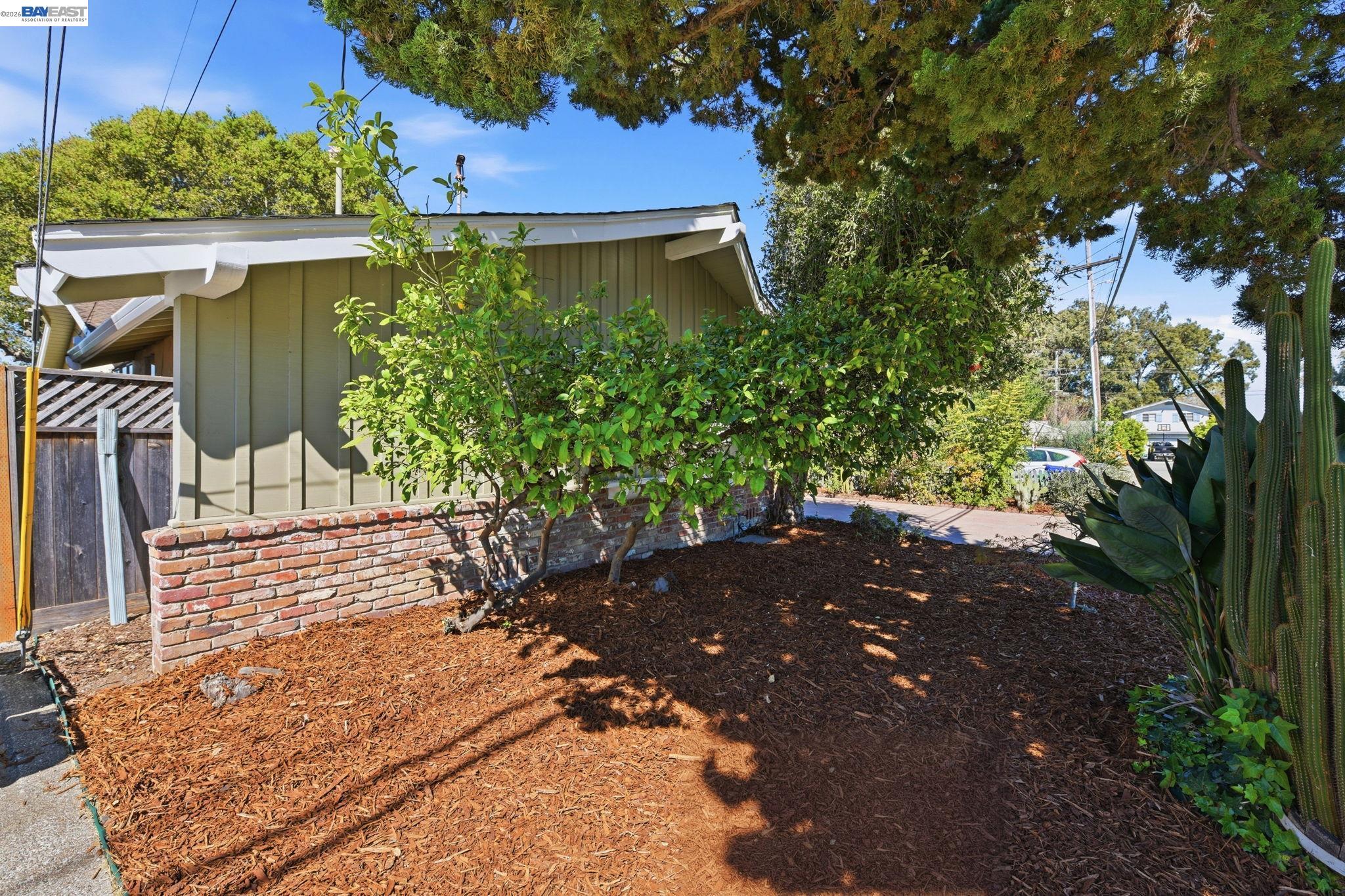 Detail Gallery Image 34 of 38 For 24889 Bland St, Hayward,  CA 94541 - 2 Beds | 1/1 Baths