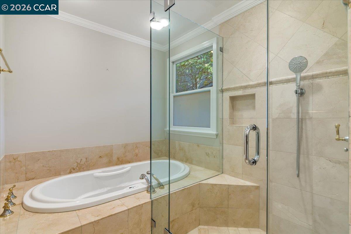 Detail Gallery Image 16 of 30 For 539 Dalewood Dr, Orinda,  CA 94563 - 4 Beds | 3 Baths