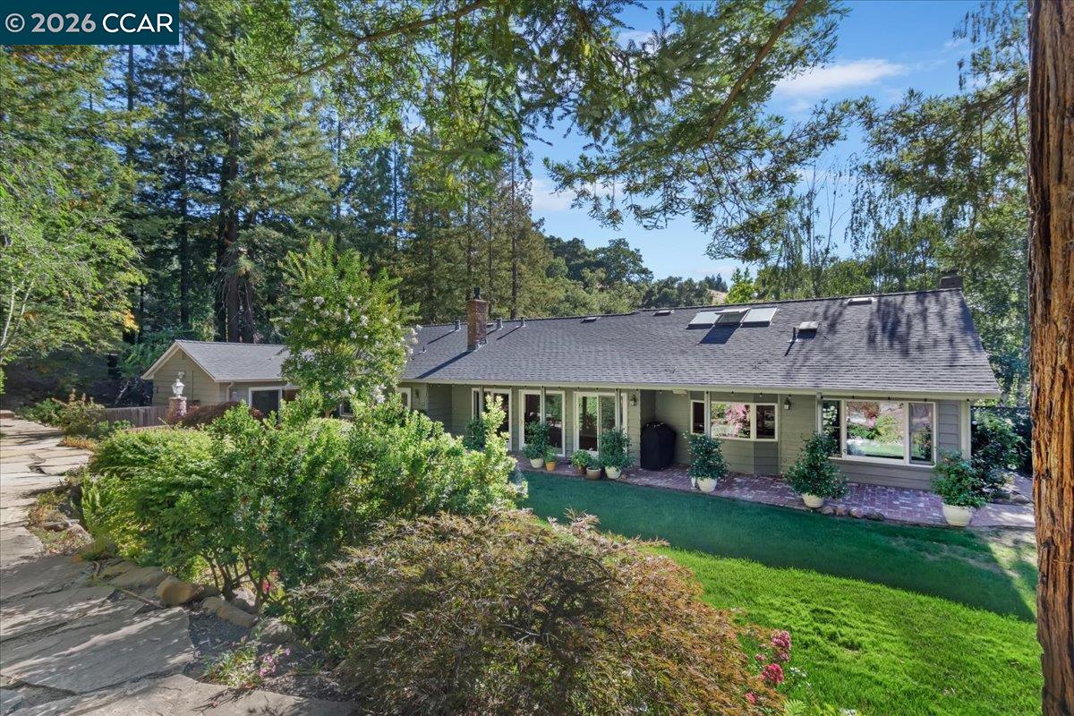 Detail Gallery Image 24 of 30 For 539 Dalewood Dr, Orinda,  CA 94563 - 4 Beds | 3 Baths