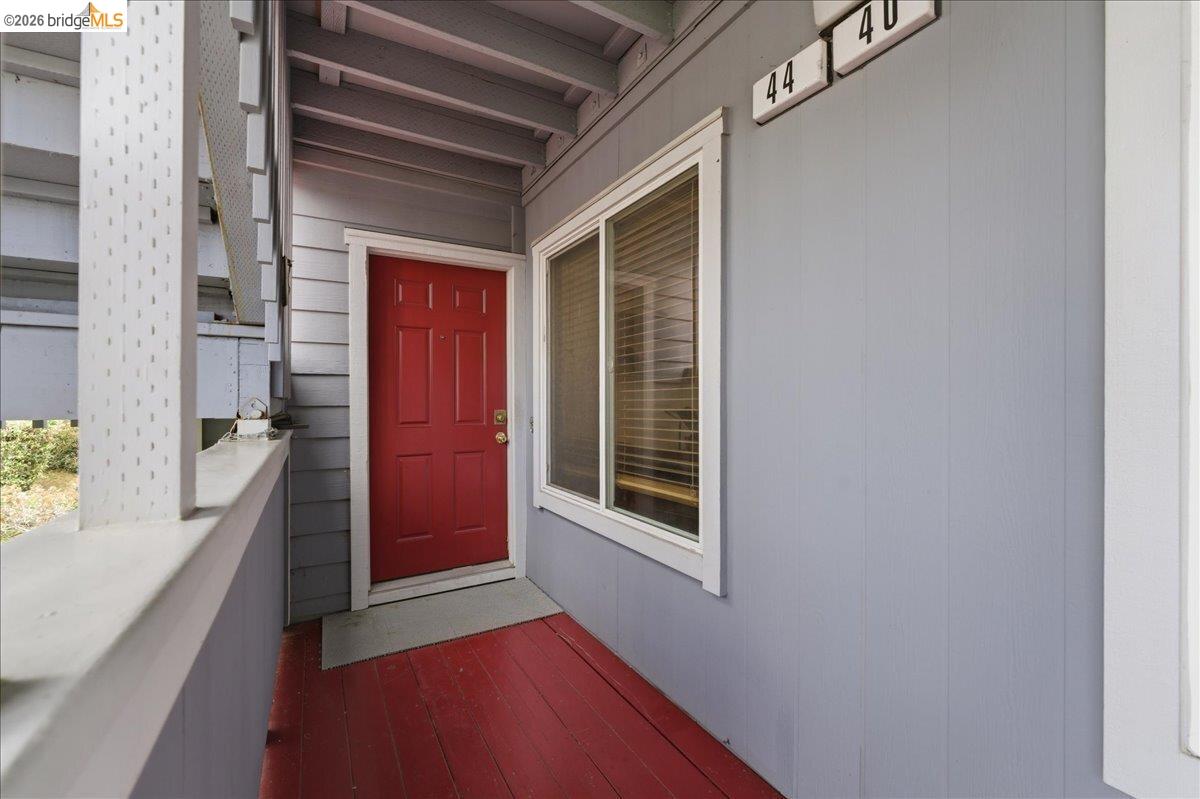 Detail Gallery Image 3 of 27 For 44 Oak Ave # 6,  South San Francisco,  CA 94080 - 2 Beds | 1 Baths