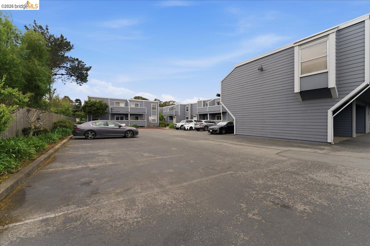 Detail Gallery Image 27 of 27 For 44 Oak Ave # 6,  South San Francisco,  CA 94080 - 2 Beds | 1 Baths