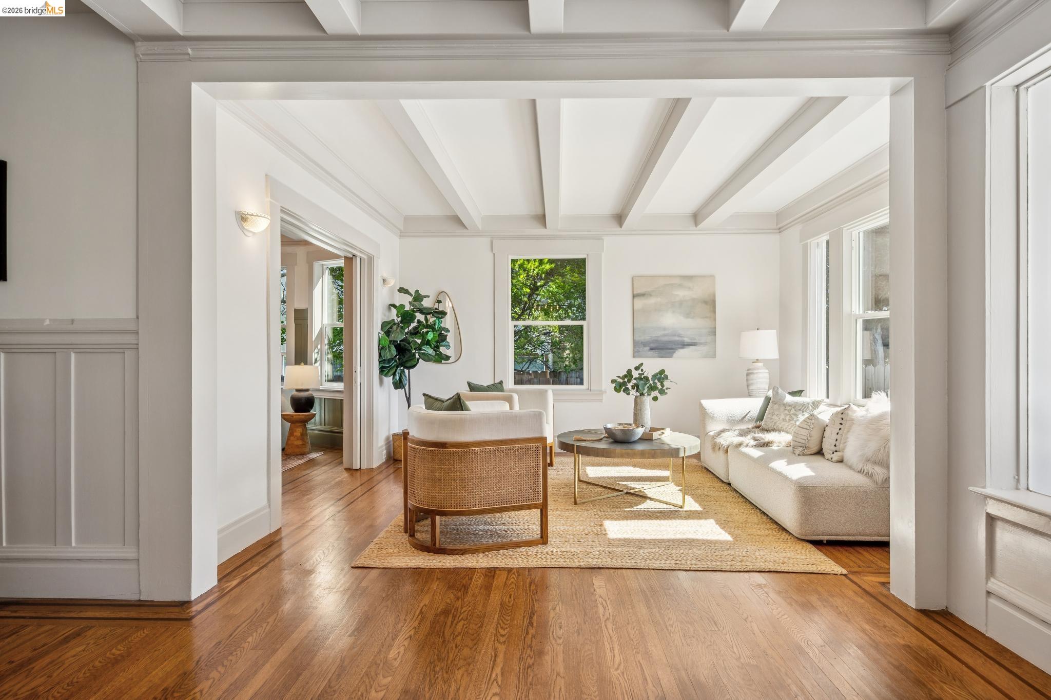 Detail Gallery Image 5 of 60 For 1138 Bella Vista Ave, Oakland,  CA 94610 - 5 Beds | 3 Baths