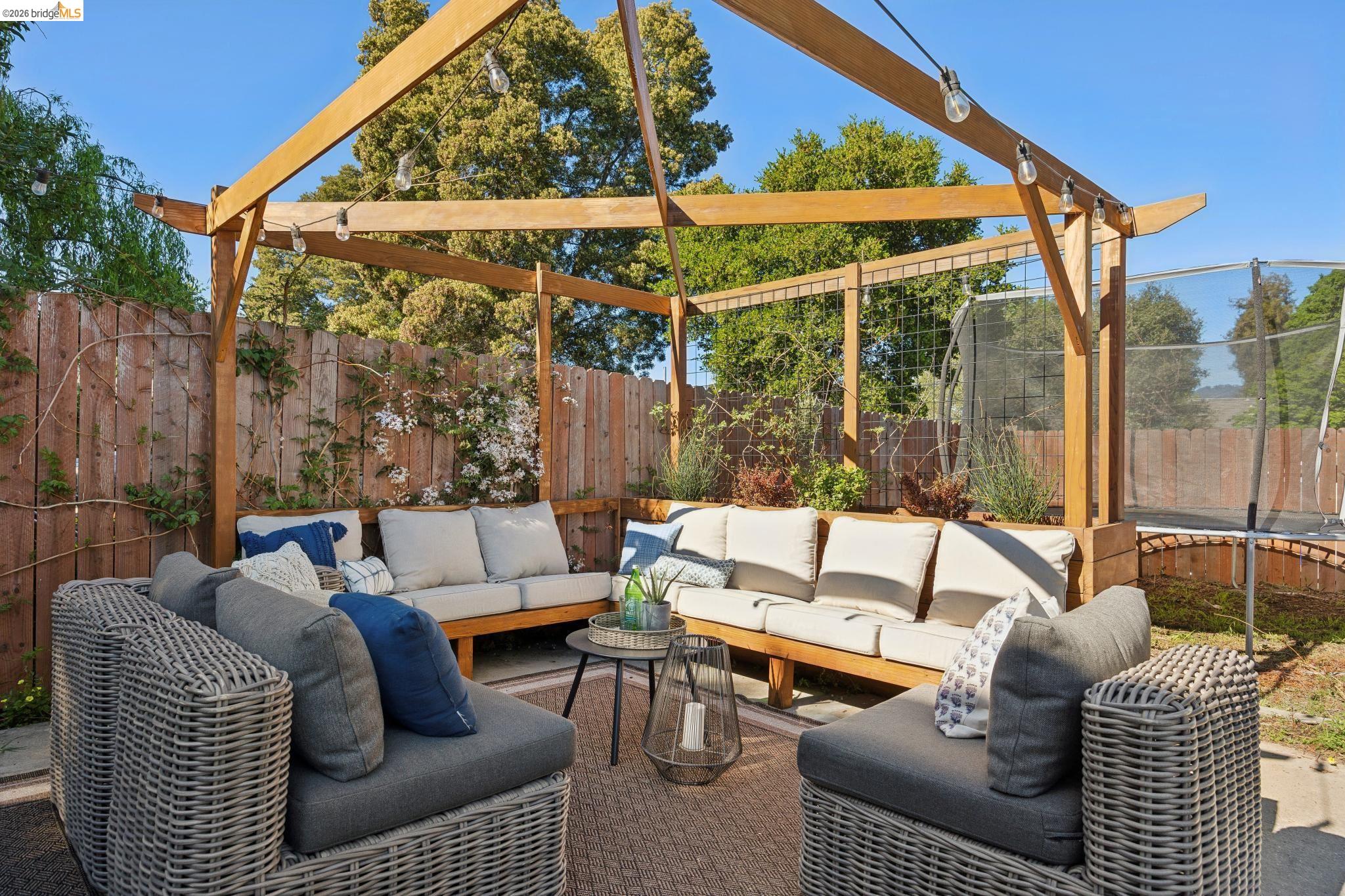 Detail Gallery Image 55 of 60 For 1138 Bella Vista Ave, Oakland,  CA 94610 - 5 Beds | 3 Baths