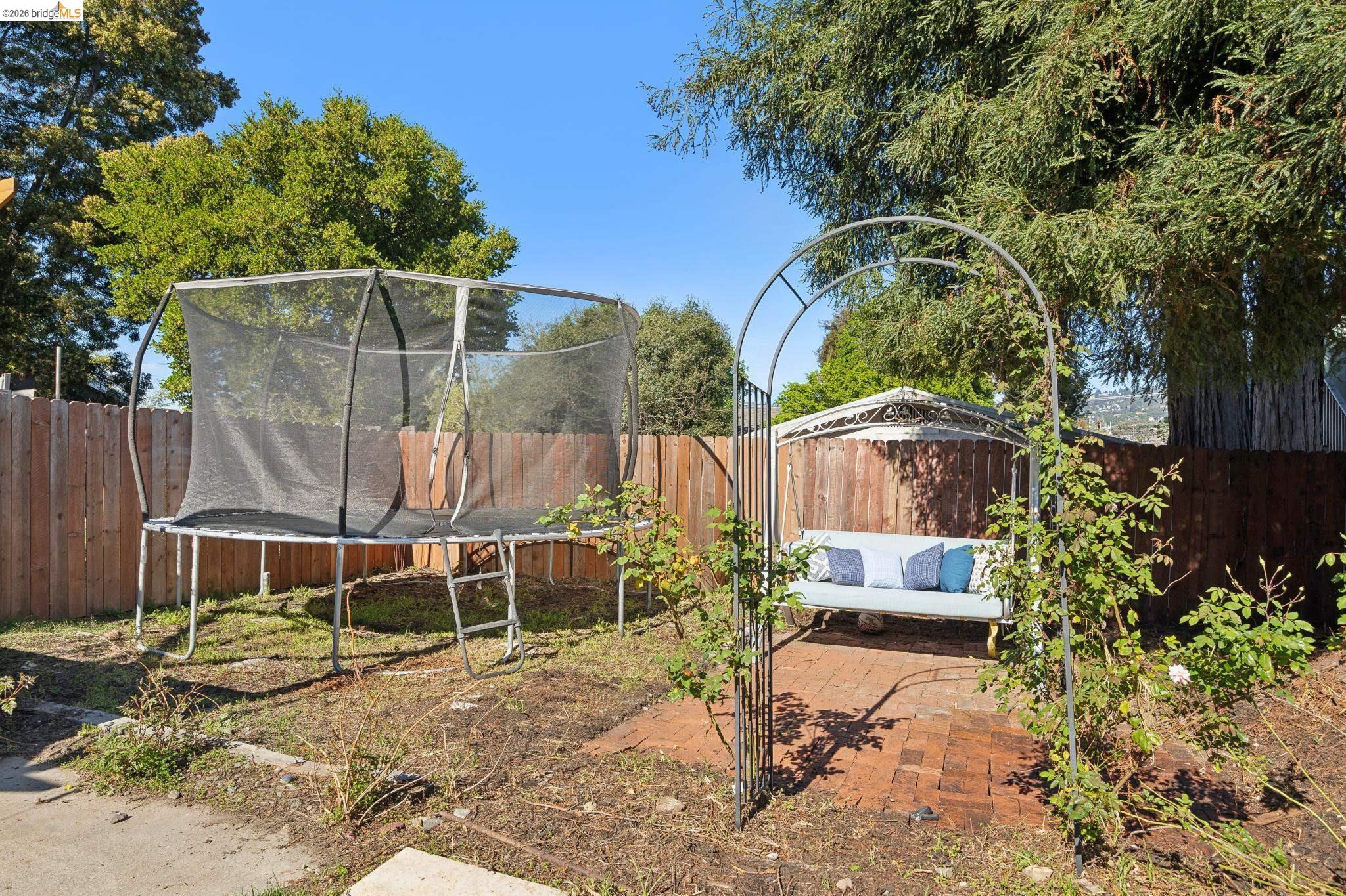 Detail Gallery Image 57 of 60 For 1138 Bella Vista Ave, Oakland,  CA 94610 - 5 Beds | 3 Baths