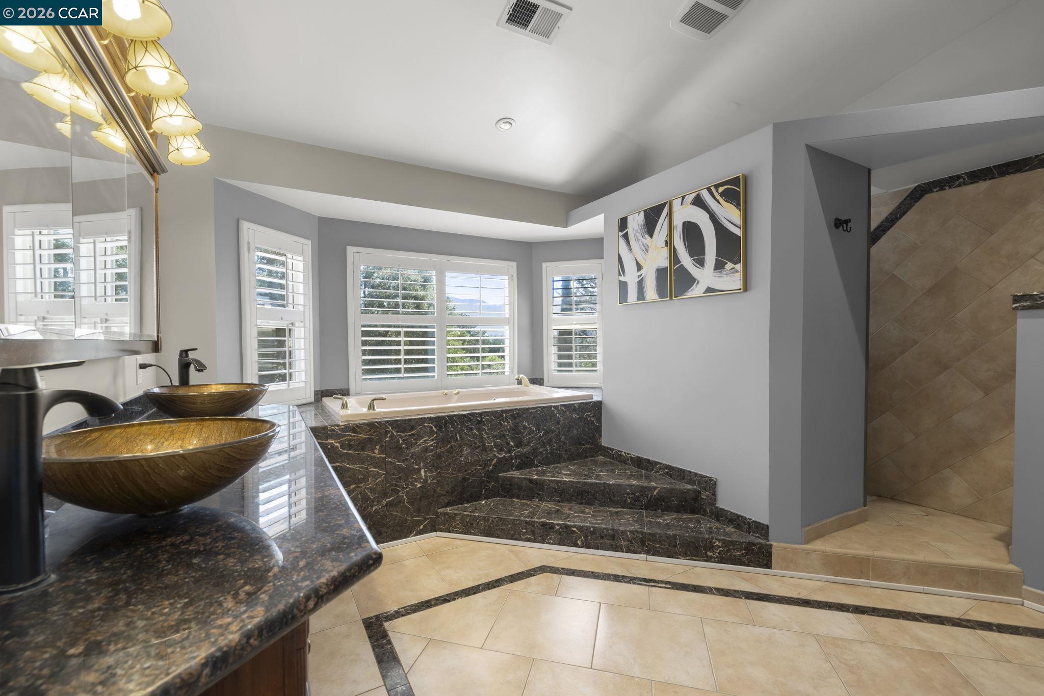 Detail Gallery Image 22 of 49 For 1941 Springridge Ct, Concord,  CA 94521 - 5 Beds | 3/1 Baths