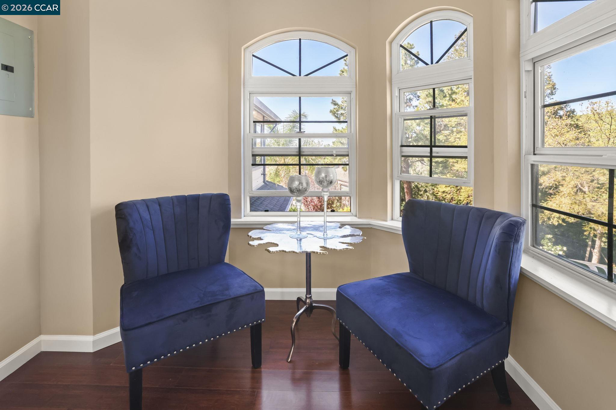 Detail Gallery Image 27 of 49 For 1941 Springridge Ct, Concord,  CA 94521 - 5 Beds | 3/1 Baths