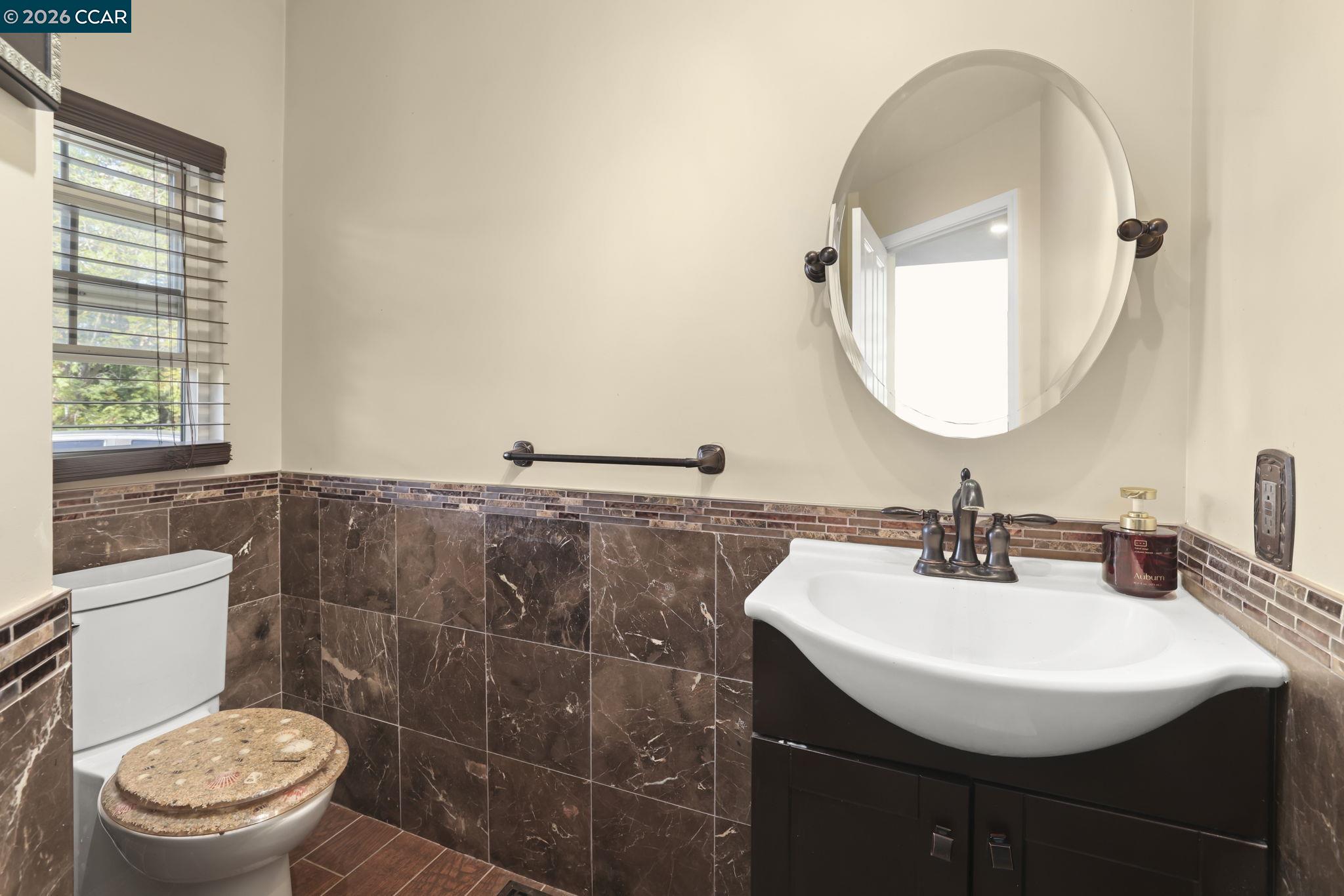 Detail Gallery Image 35 of 49 For 1941 Springridge Ct, Concord,  CA 94521 - 5 Beds | 3/1 Baths