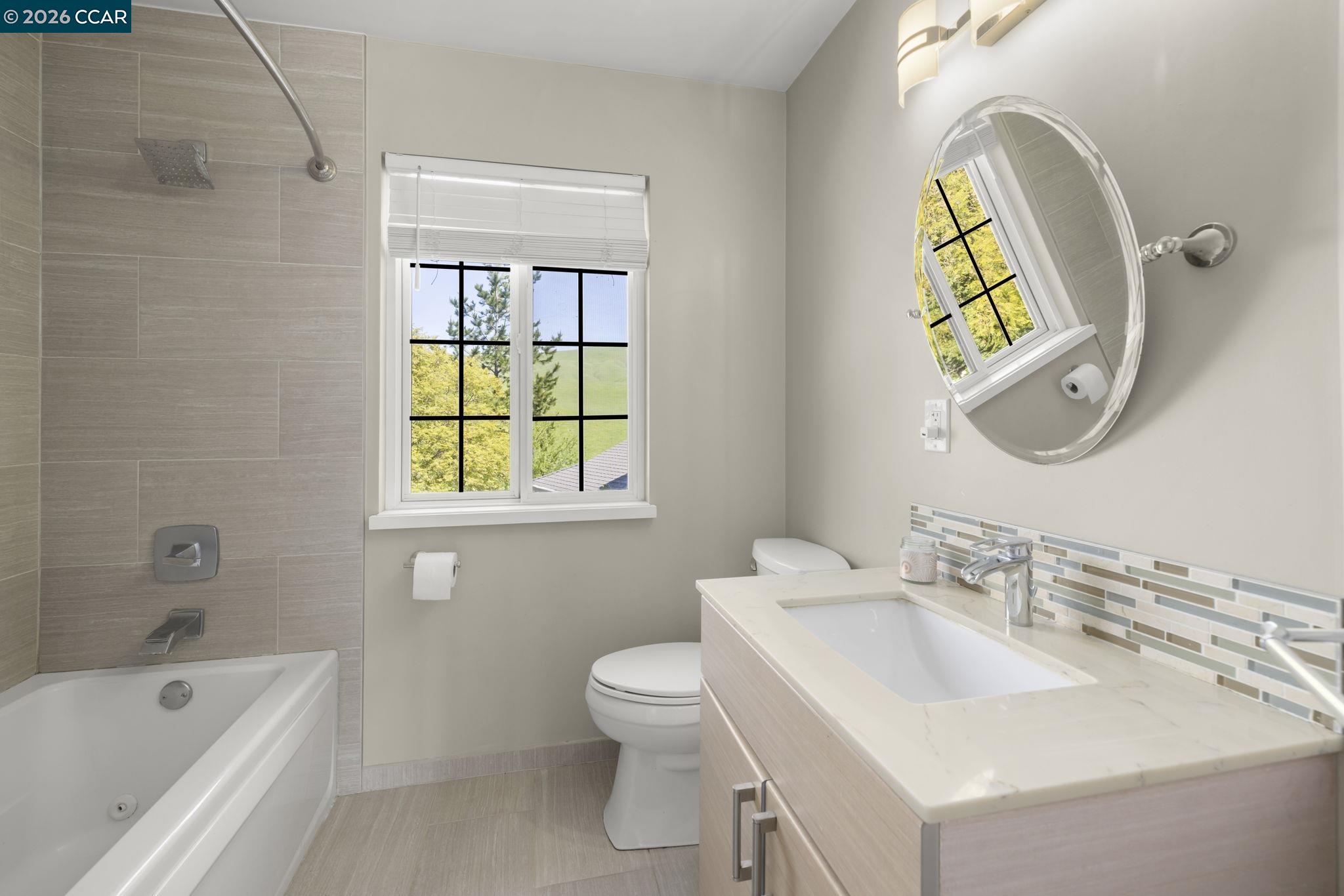 Detail Gallery Image 37 of 49 For 1941 Springridge Ct, Concord,  CA 94521 - 5 Beds | 3/1 Baths