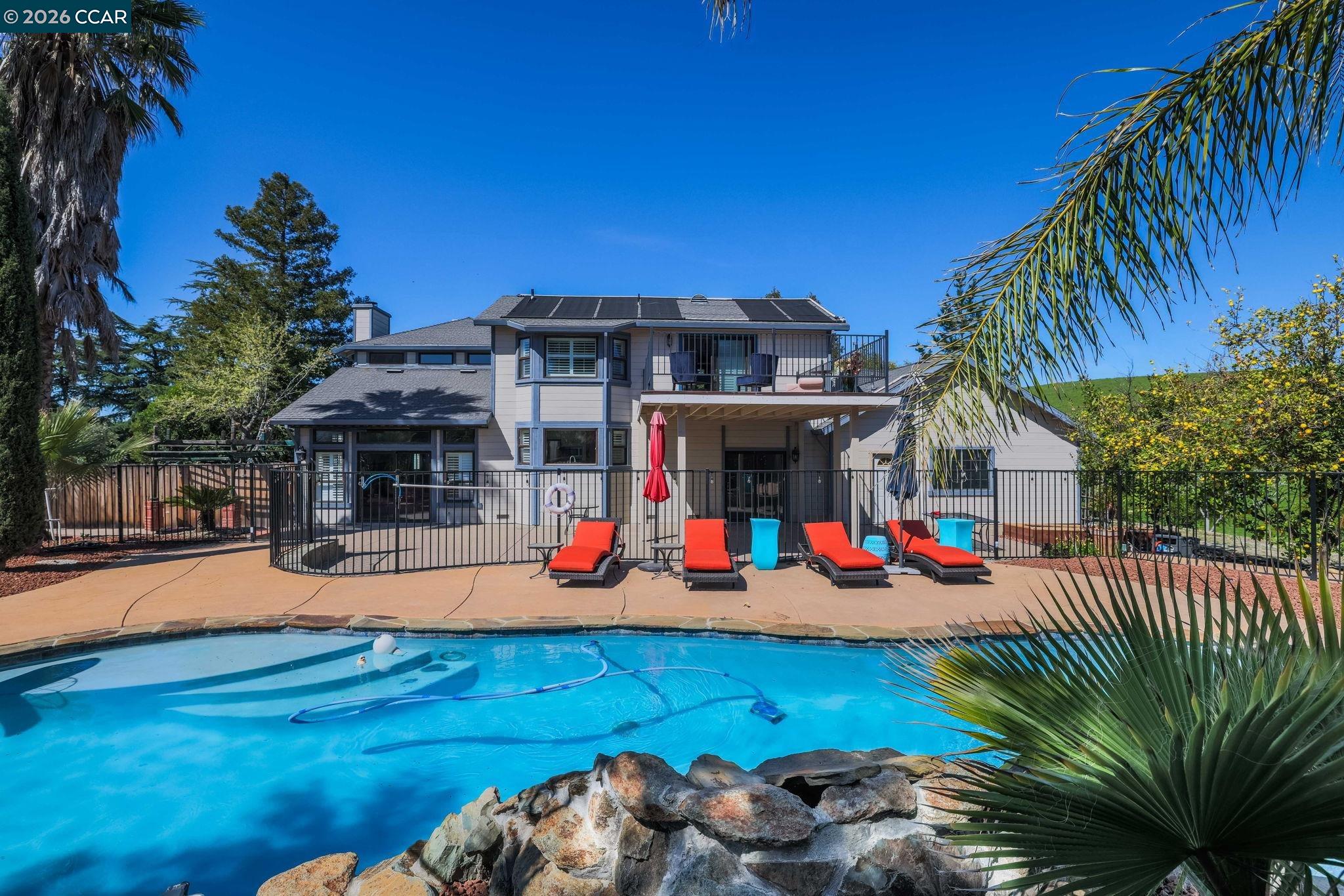 Detail Gallery Image 39 of 49 For 1941 Springridge Ct, Concord,  CA 94521 - 5 Beds | 3/1 Baths