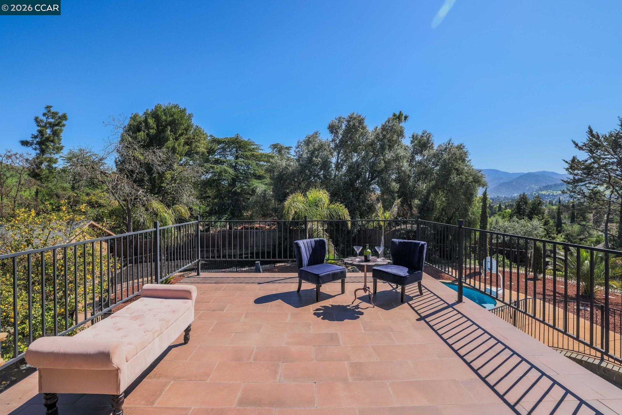 Detail Gallery Image 45 of 49 For 1941 Springridge Ct, Concord,  CA 94521 - 5 Beds | 3/1 Baths