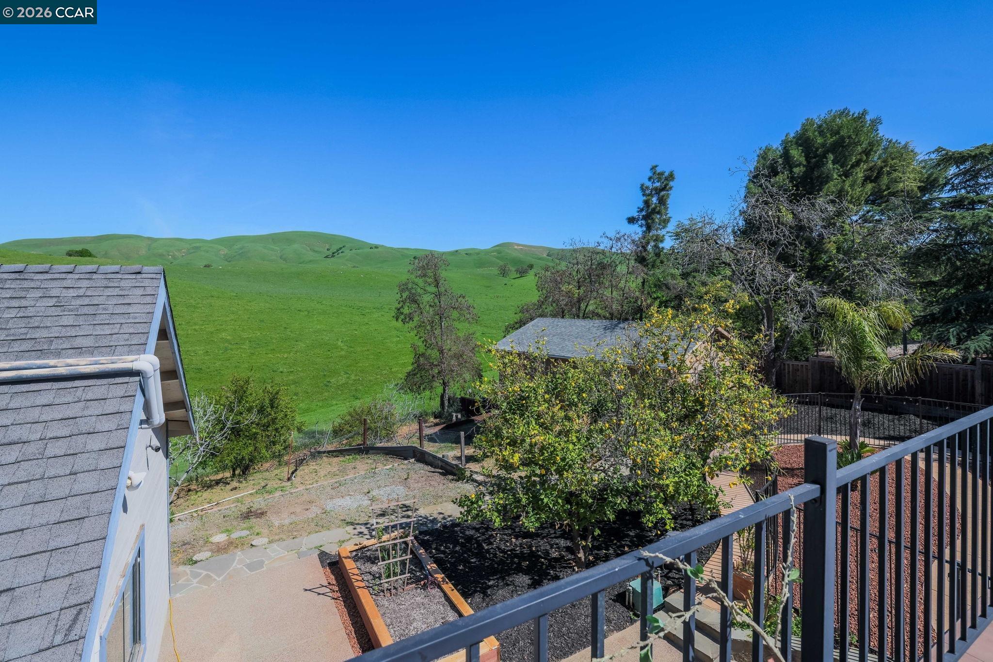 Detail Gallery Image 48 of 49 For 1941 Springridge Ct, Concord,  CA 94521 - 5 Beds | 3/1 Baths