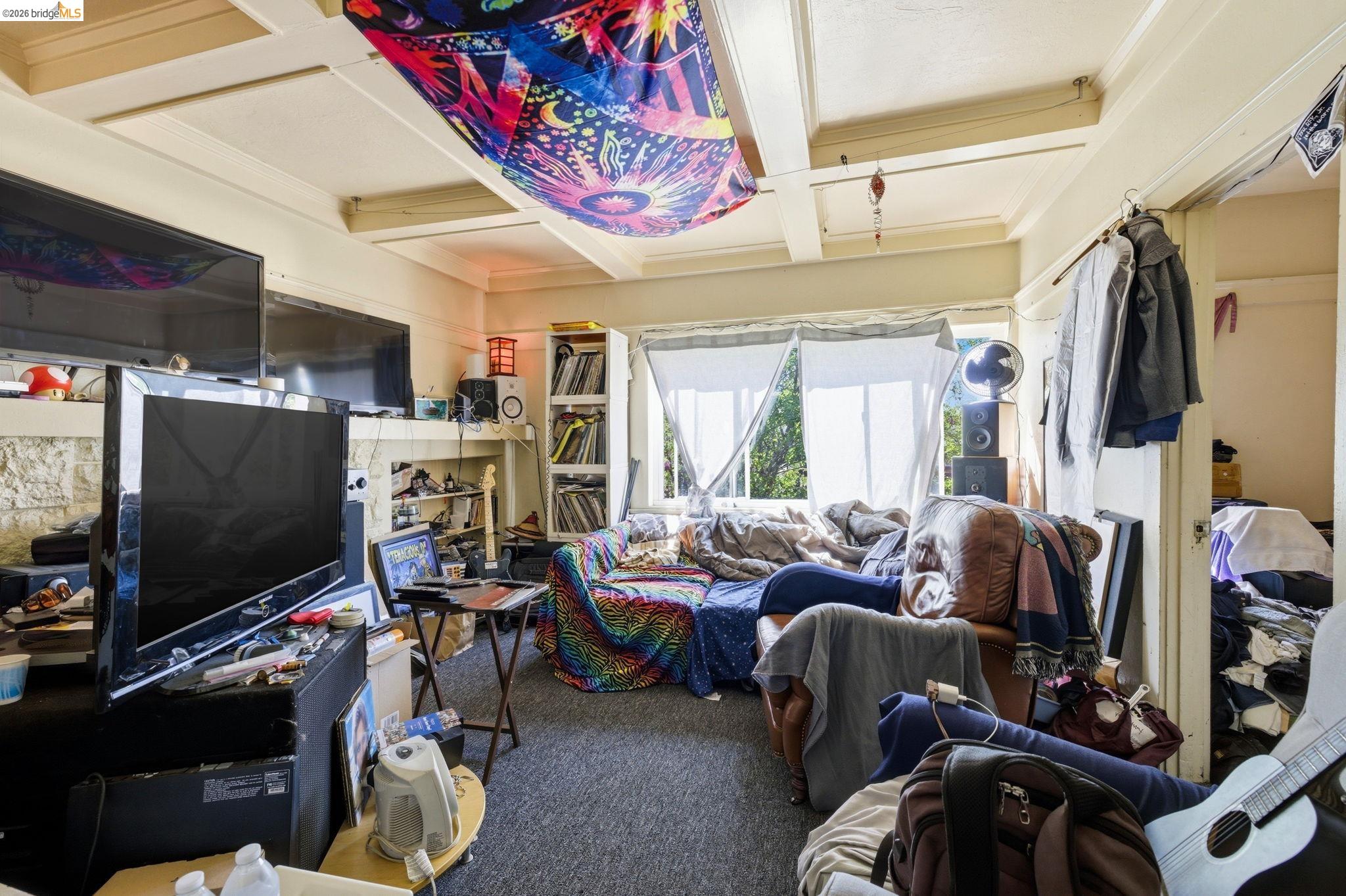 Detail Gallery Image 11 of 22 For 1102 10th St, Oakland,  CA 94607 - – Beds | – Baths