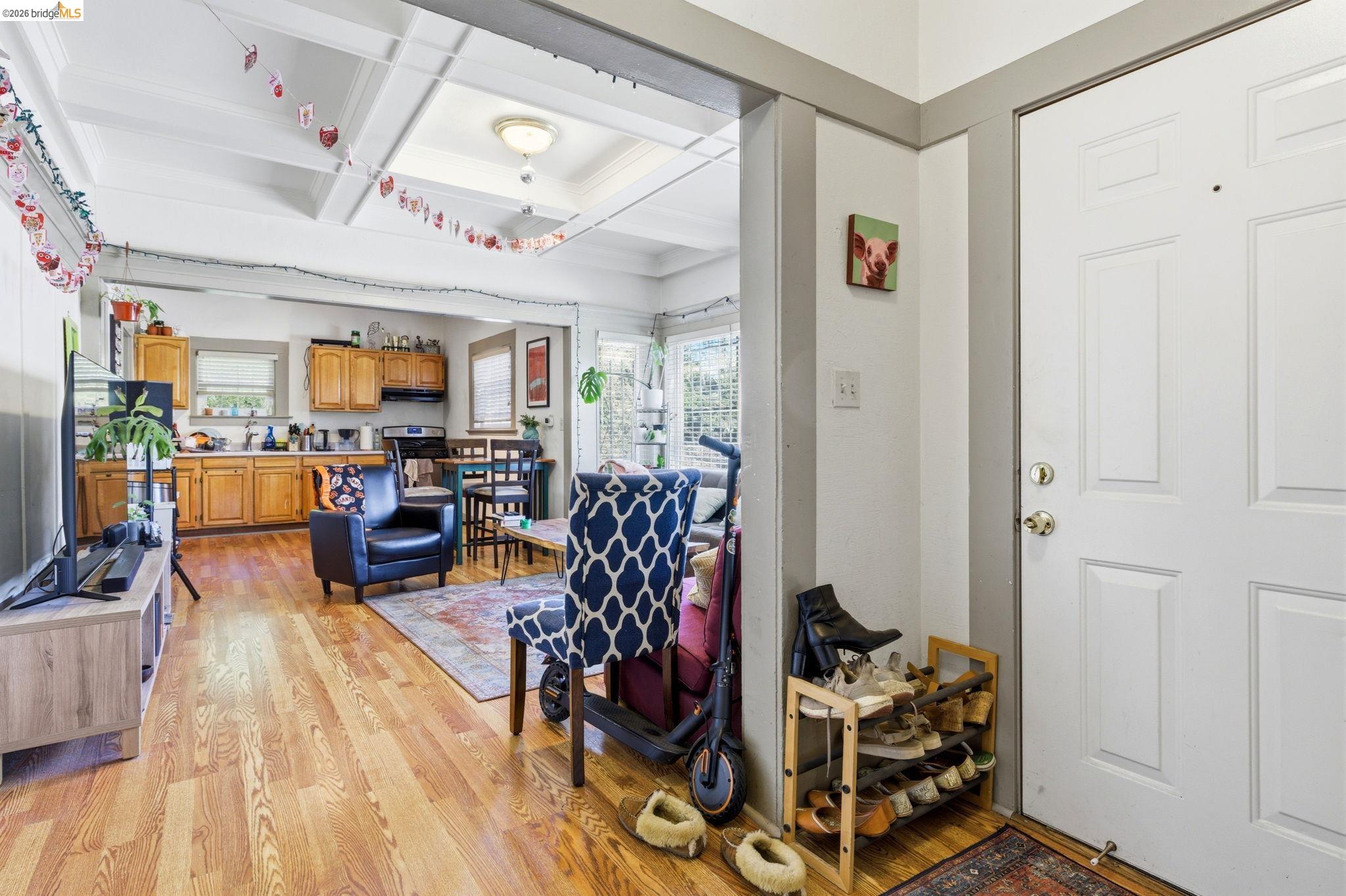 Detail Gallery Image 10 of 22 For 1102 10th St, Oakland,  CA 94607 - – Beds | – Baths