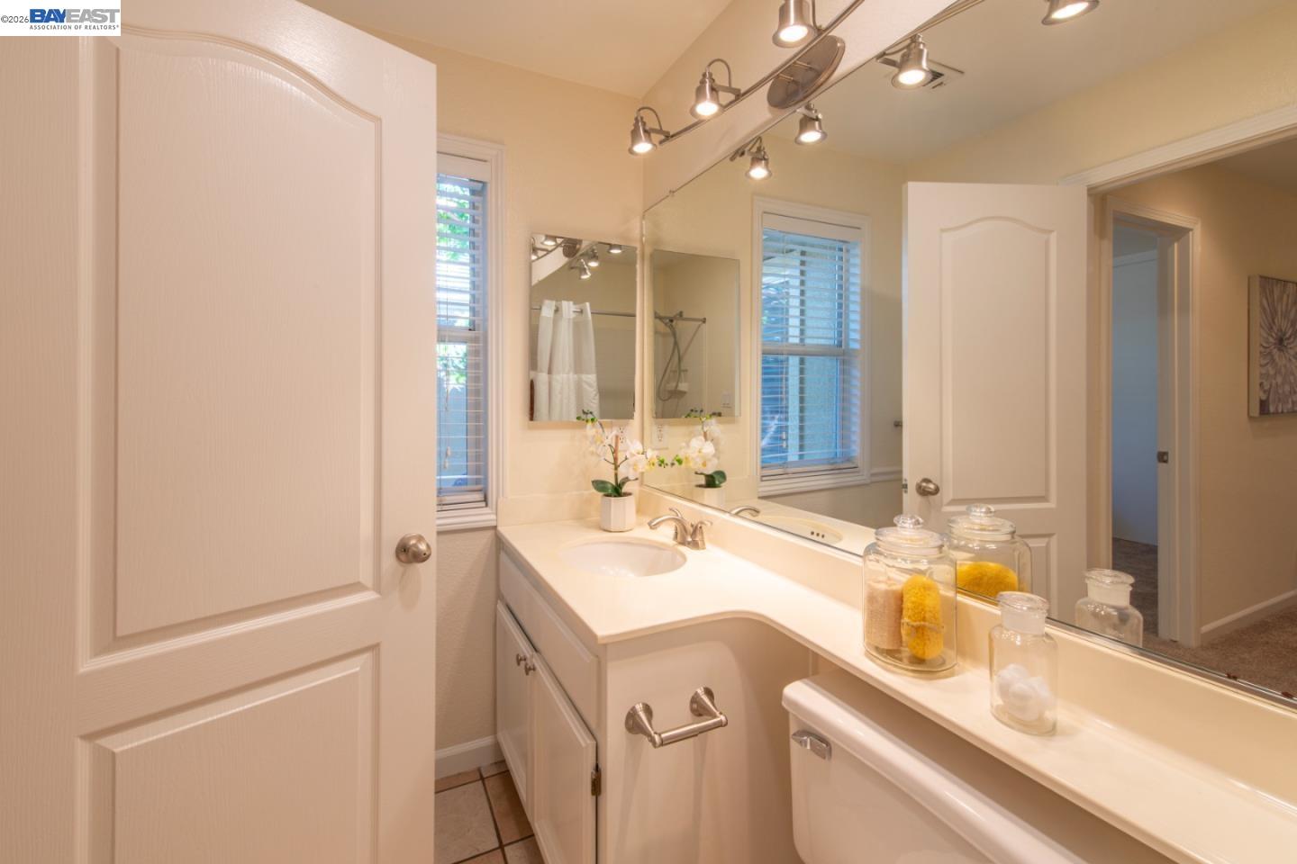 Detail Gallery Image 13 of 19 For 457 Ribbonwood Ave, San Jose,  CA 95123 - 2 Beds | 2/1 Baths