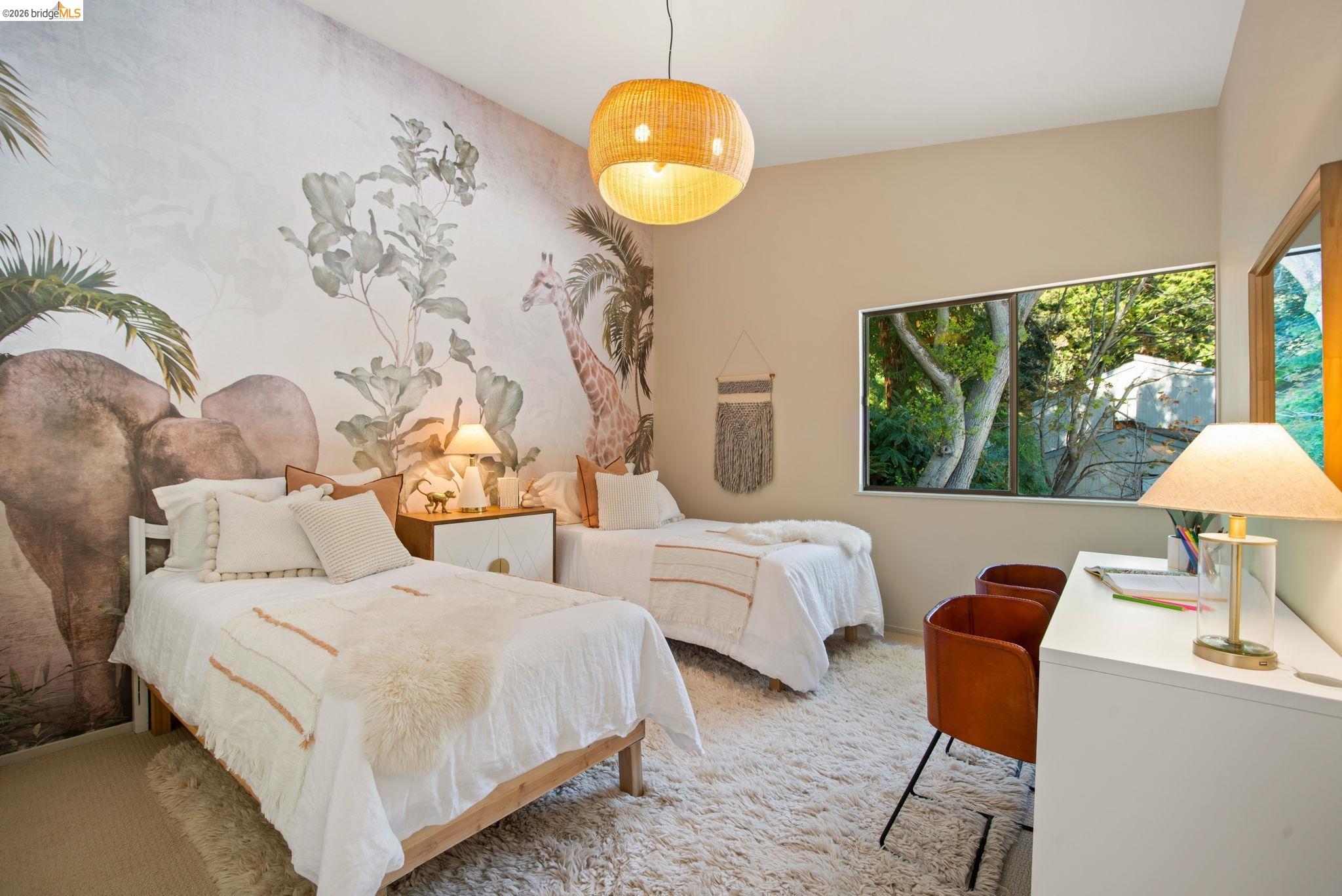 Detail Gallery Image 42 of 57 For 6966 Paso Robles Drive, Oakland,  CA 94611 - 3 Beds | 2/1 Baths