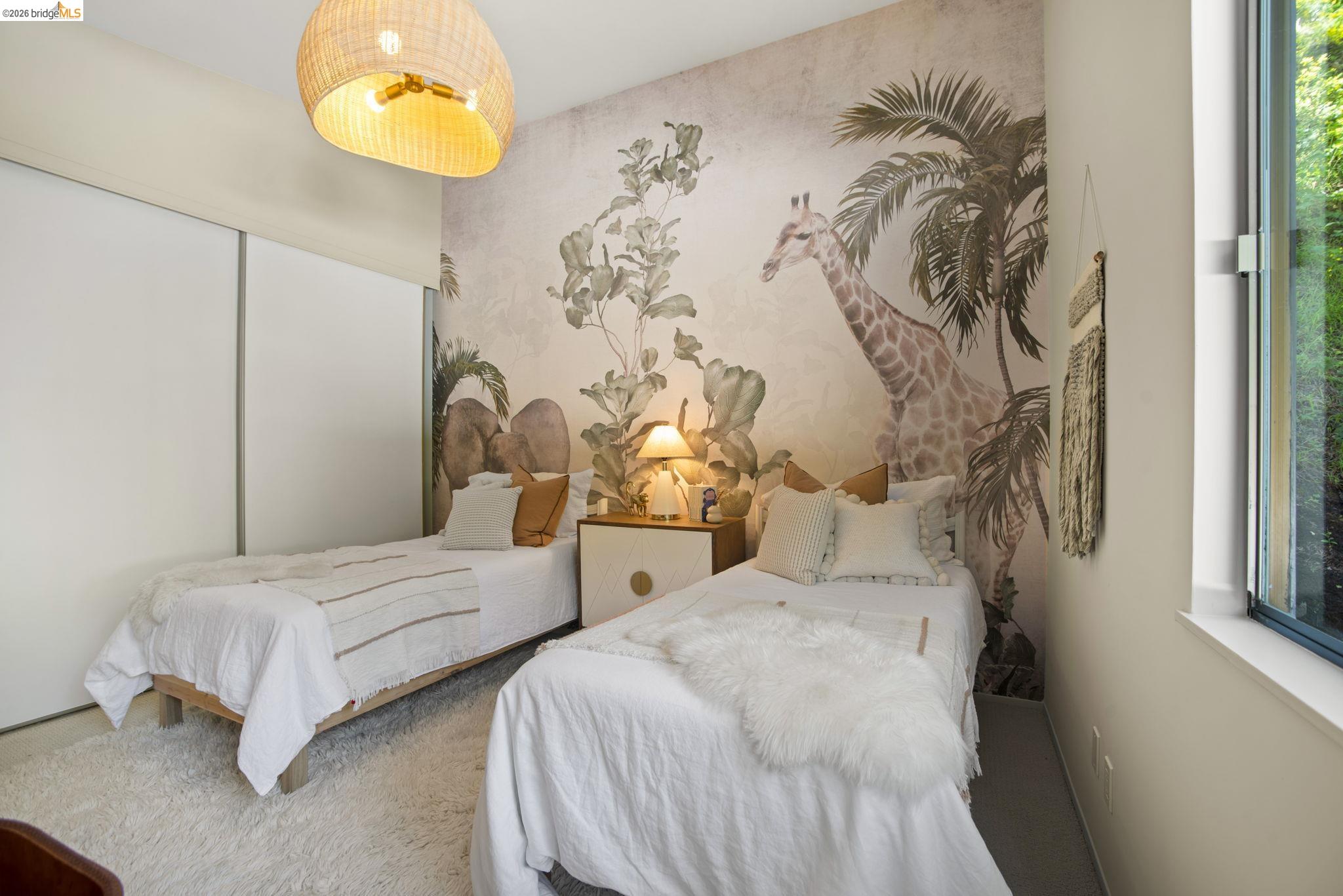 Detail Gallery Image 43 of 57 For 6966 Paso Robles Drive, Oakland,  CA 94611 - 3 Beds | 2/1 Baths