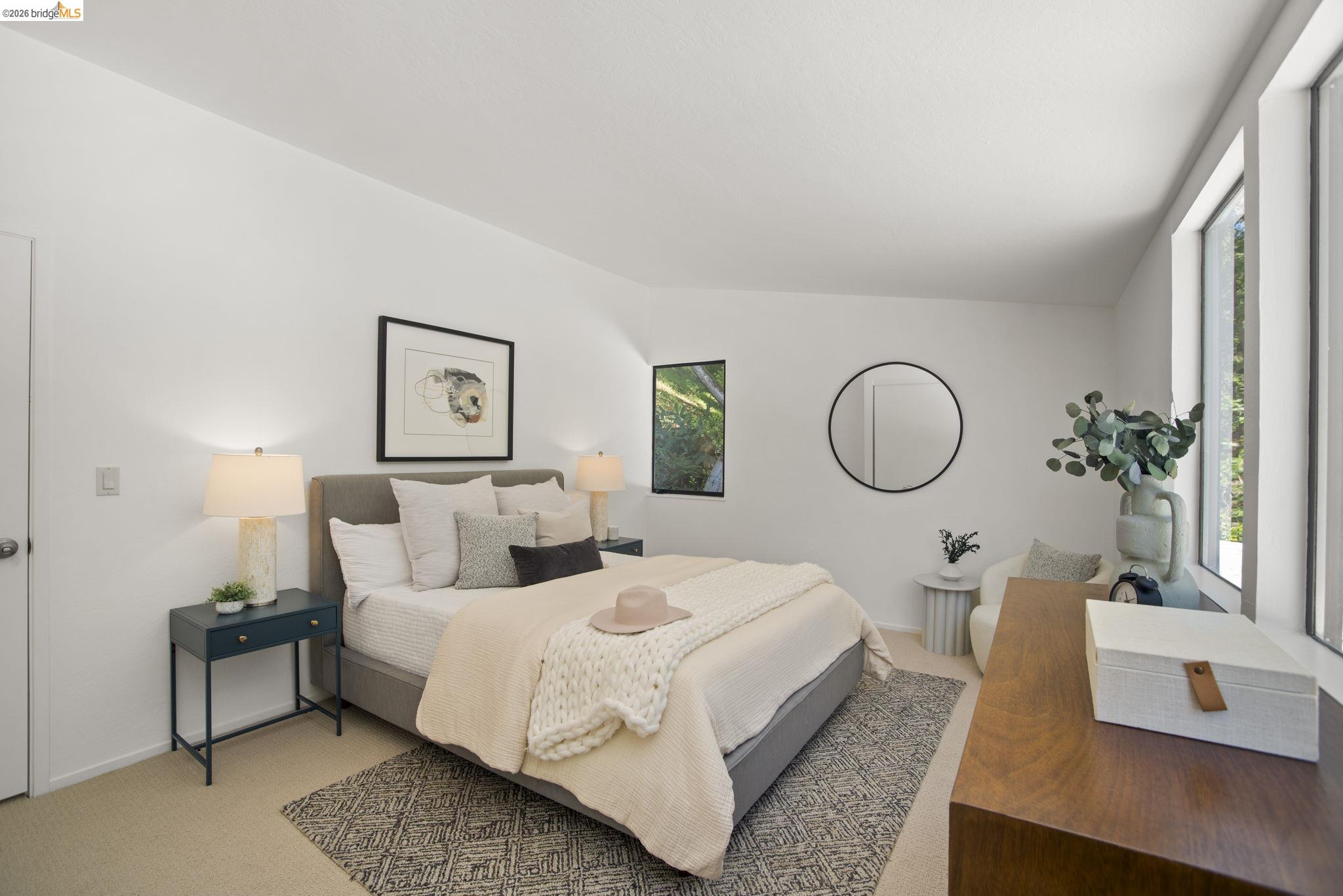 Detail Gallery Image 44 of 57 For 6966 Paso Robles Drive, Oakland,  CA 94611 - 3 Beds | 2/1 Baths