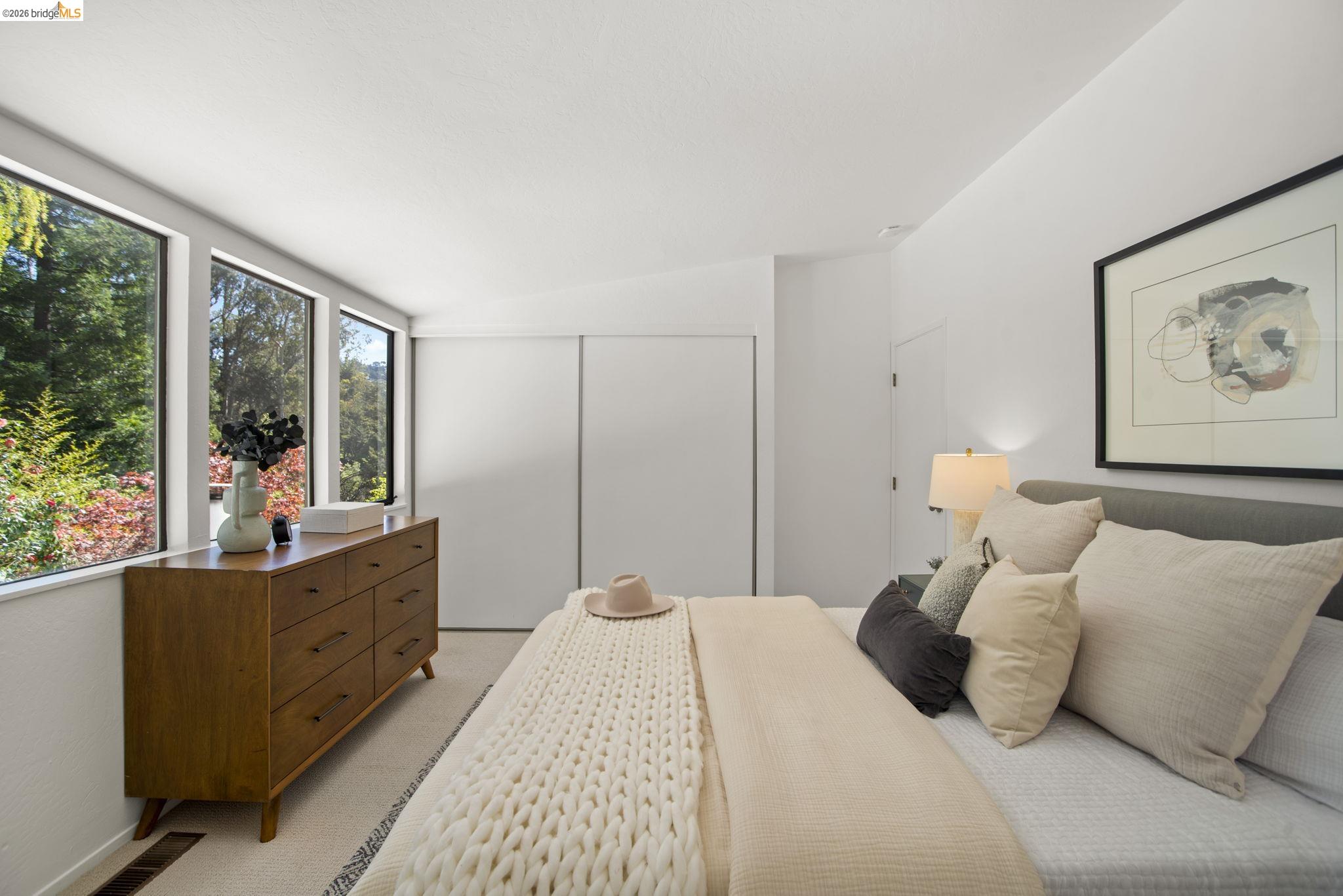 Detail Gallery Image 45 of 57 For 6966 Paso Robles Drive, Oakland,  CA 94611 - 3 Beds | 2/1 Baths