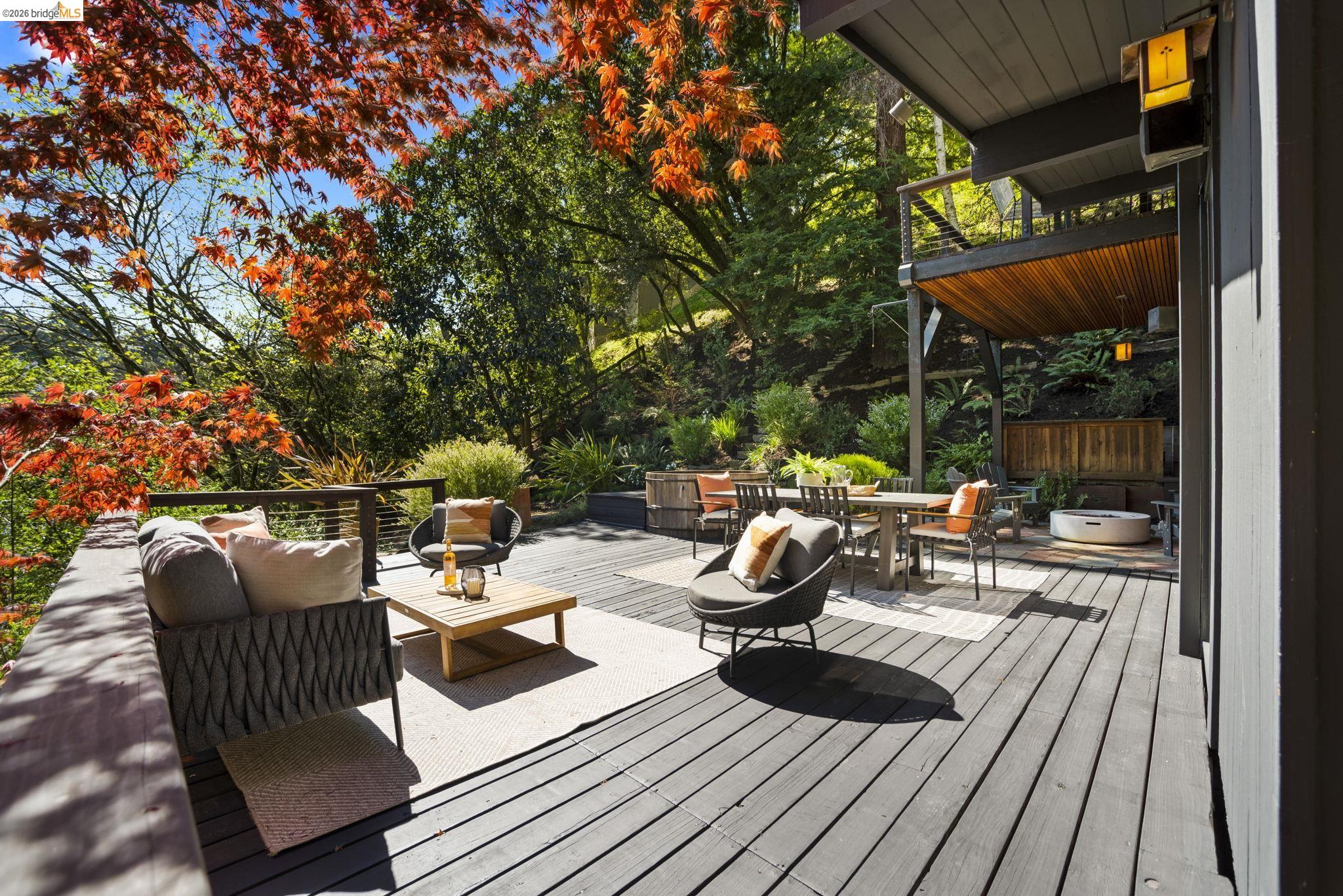 Detail Gallery Image 54 of 57 For 6966 Paso Robles Drive, Oakland,  CA 94611 - 3 Beds | 2/1 Baths