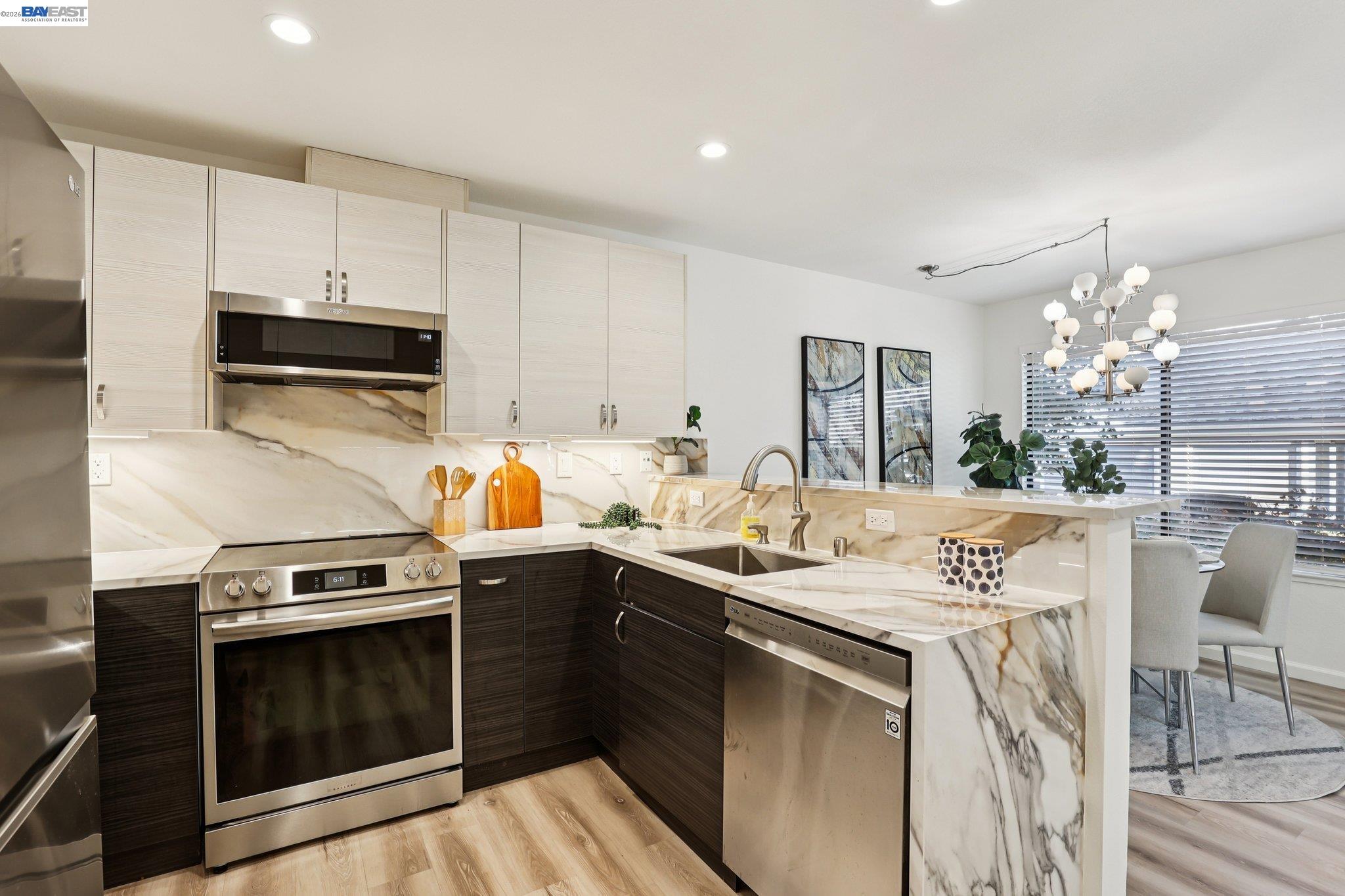 Photo #16: 41127828 Listing: Photo #16