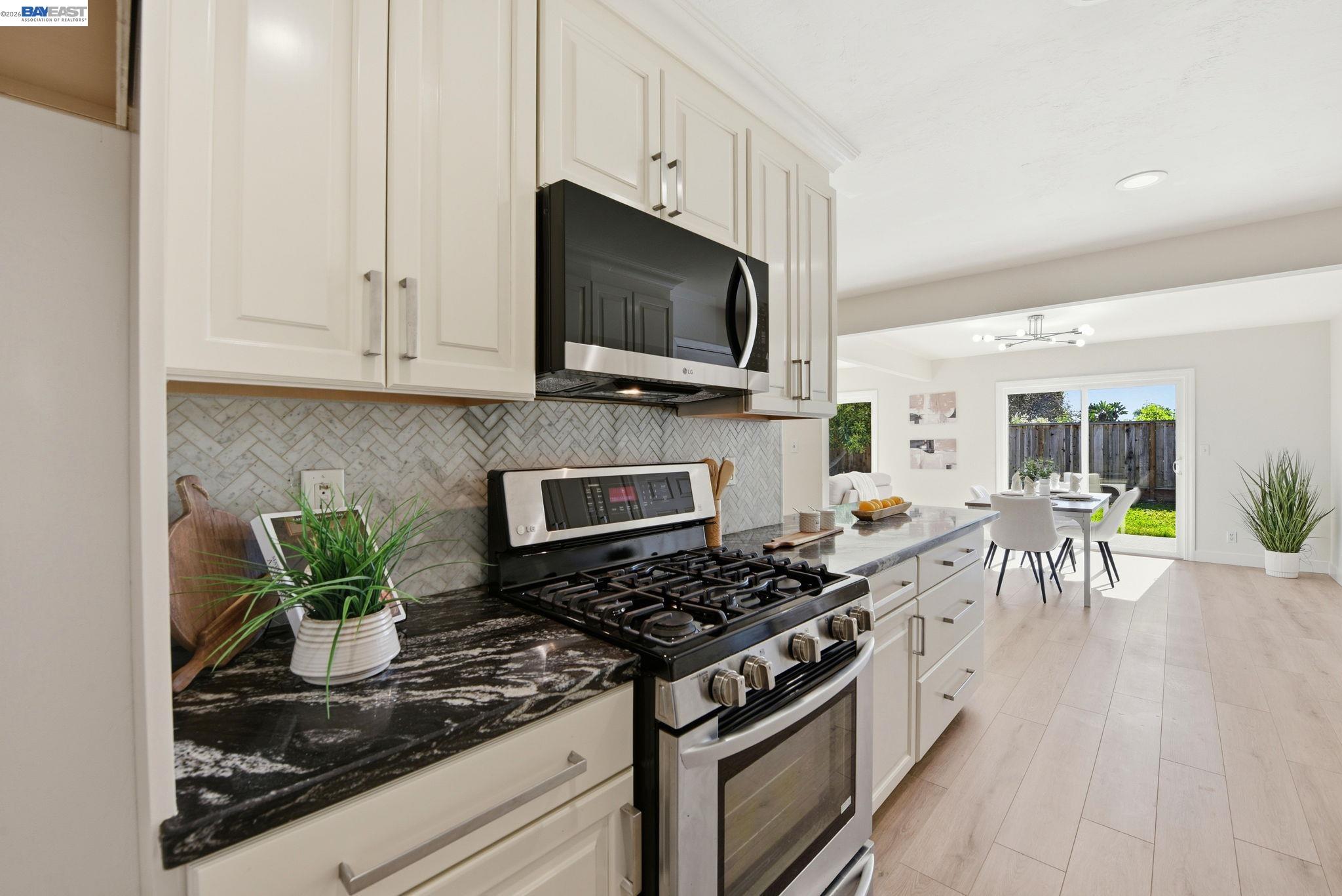 Detail Gallery Image 8 of 42 For 4498 Ladner St, Fremont,  CA 94538 - 3 Beds | 1 Baths