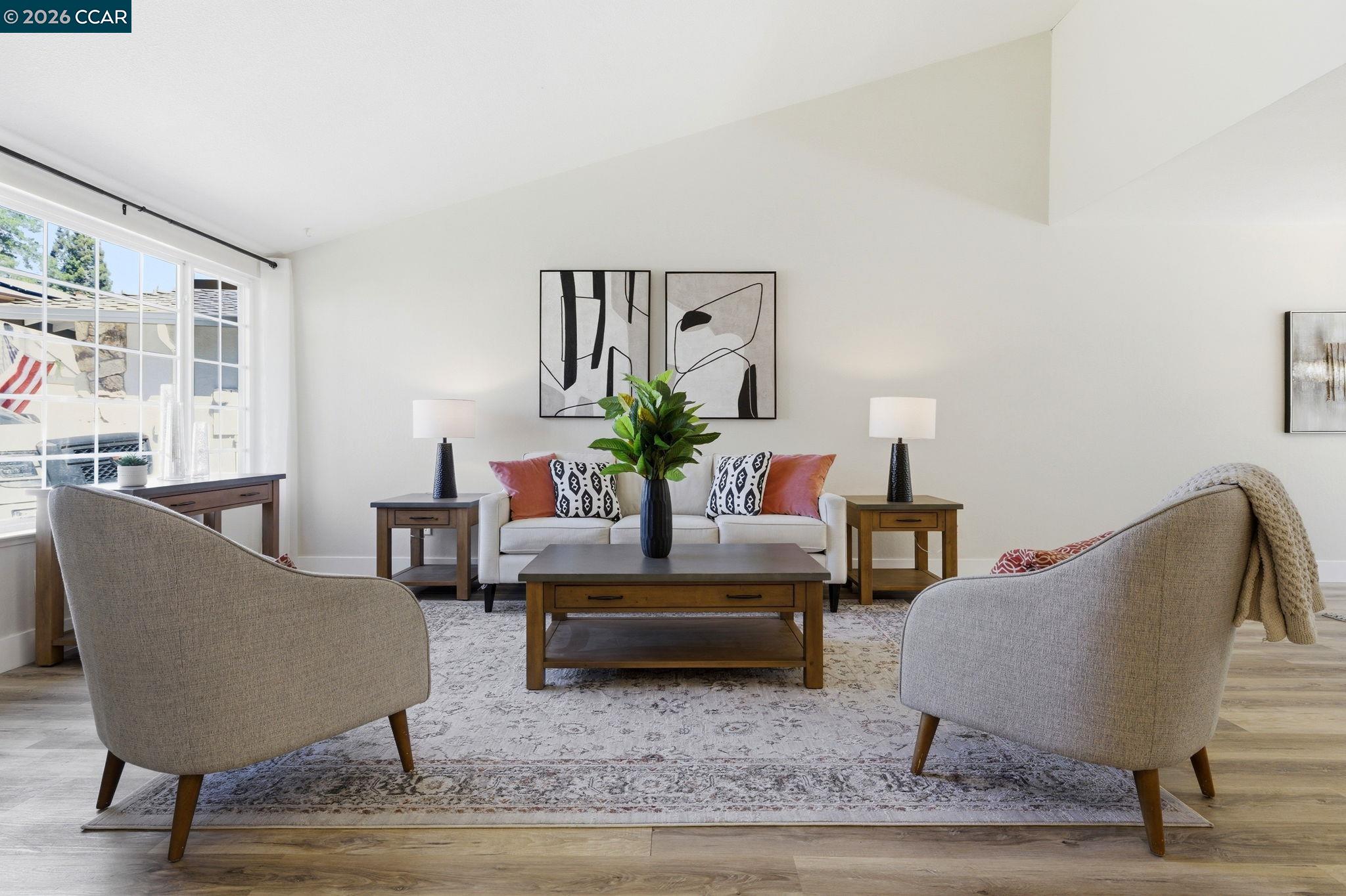 Detail Gallery Image 2 of 36 For 5612 Frank Pl, Clayton,  CA 94517 - 4 Beds | 2/1 Baths