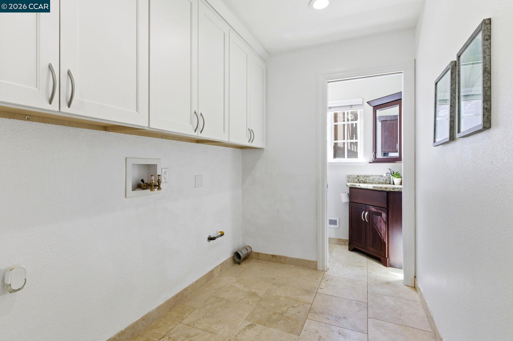 Detail Gallery Image 17 of 36 For 5612 Frank Pl, Clayton,  CA 94517 - 4 Beds | 2/1 Baths